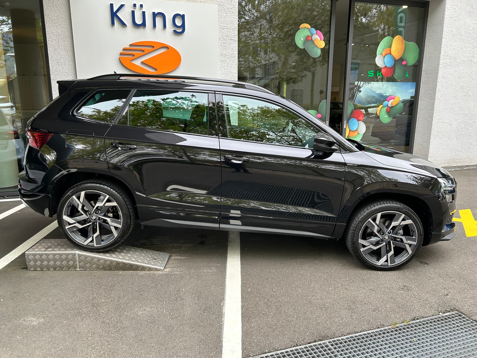 SKODA Karoq 1.5 TSI SportLine DSG-image-1