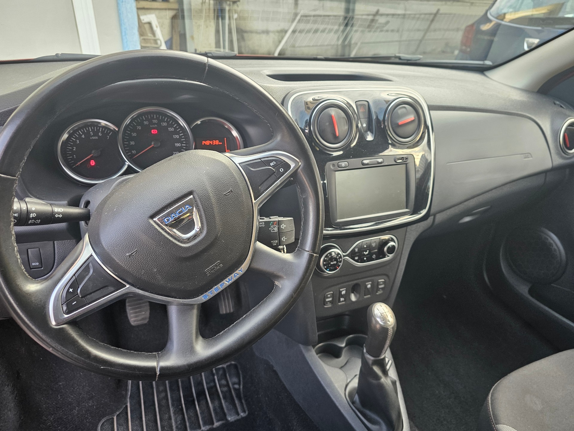 DACIA Sandero TCe 90 Comfort-image-7