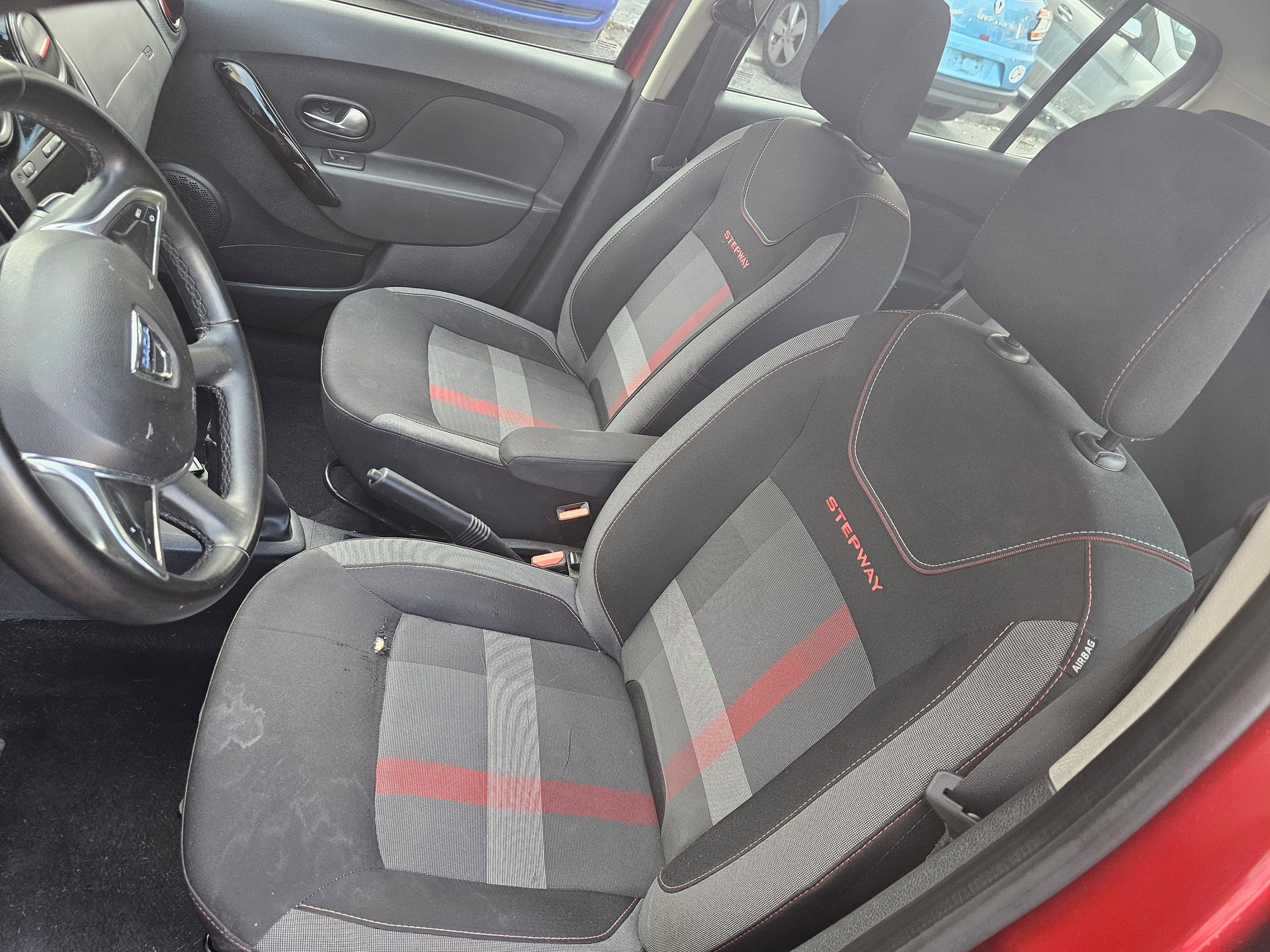 DACIA Sandero TCe 90 Comfort-image-6