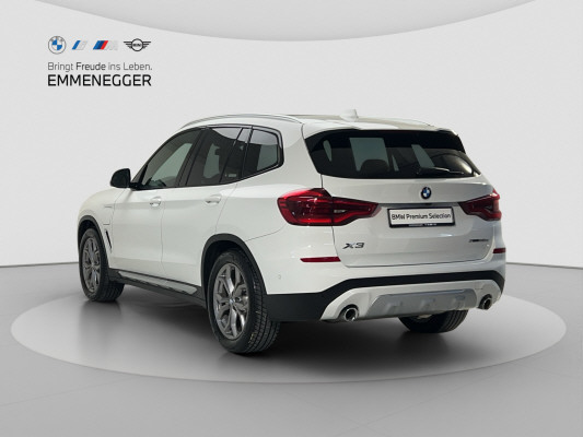 BMW X3 xDrive 30e xLine-image-2