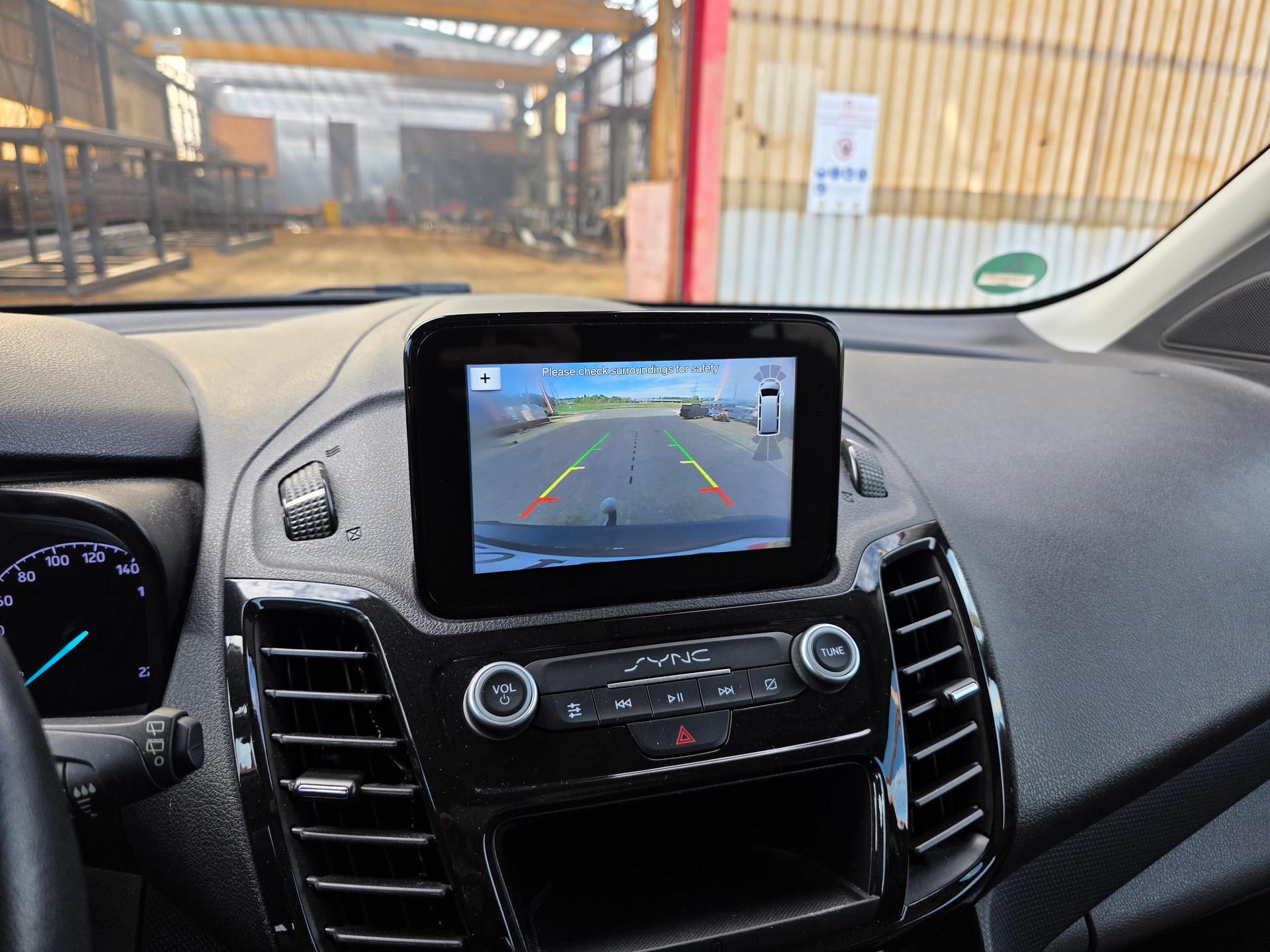 FORD Grand Tourneo Connect 1.5 EcoBlue Titanium Automat-image-15