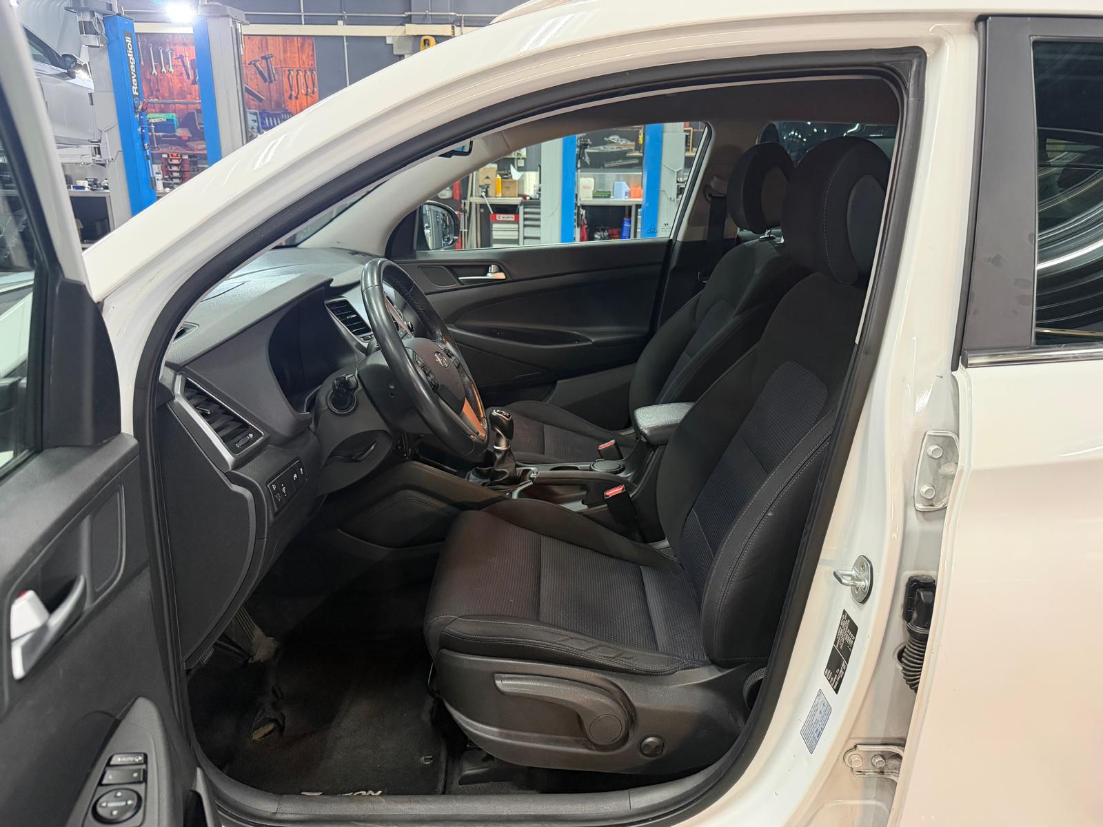 HYUNDAI Tucson 2.0 CRDI Vertex 4WD-image-8