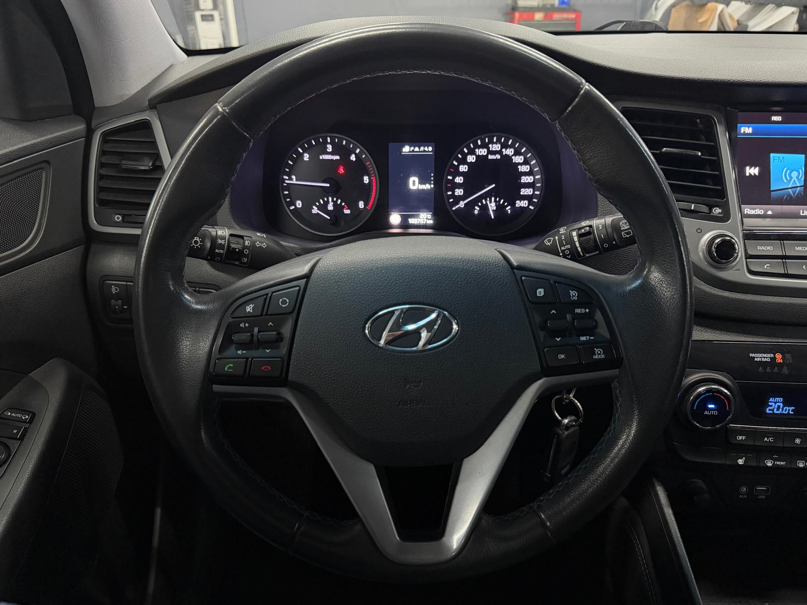 HYUNDAI Tucson 2.0 CRDI Vertex 4WD-image-13