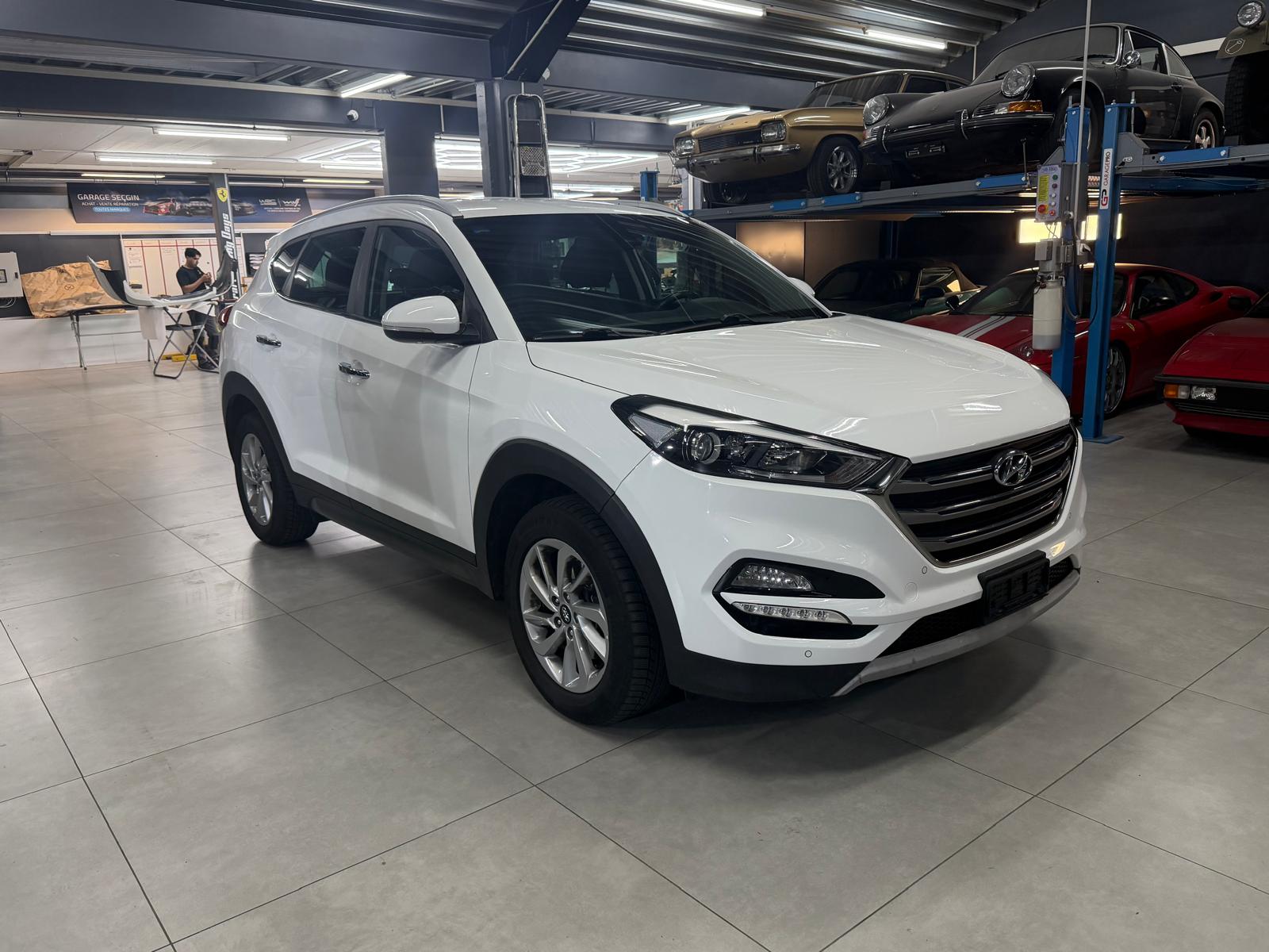 HYUNDAI Tucson 2.0 CRDI Vertex 4WD-image-2