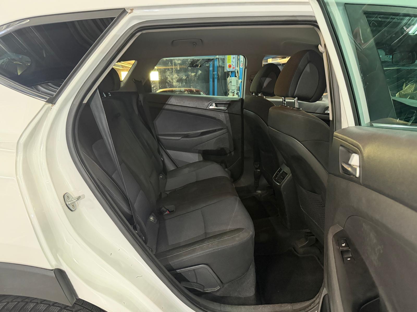 HYUNDAI Tucson 2.0 CRDI Vertex 4WD-image-10