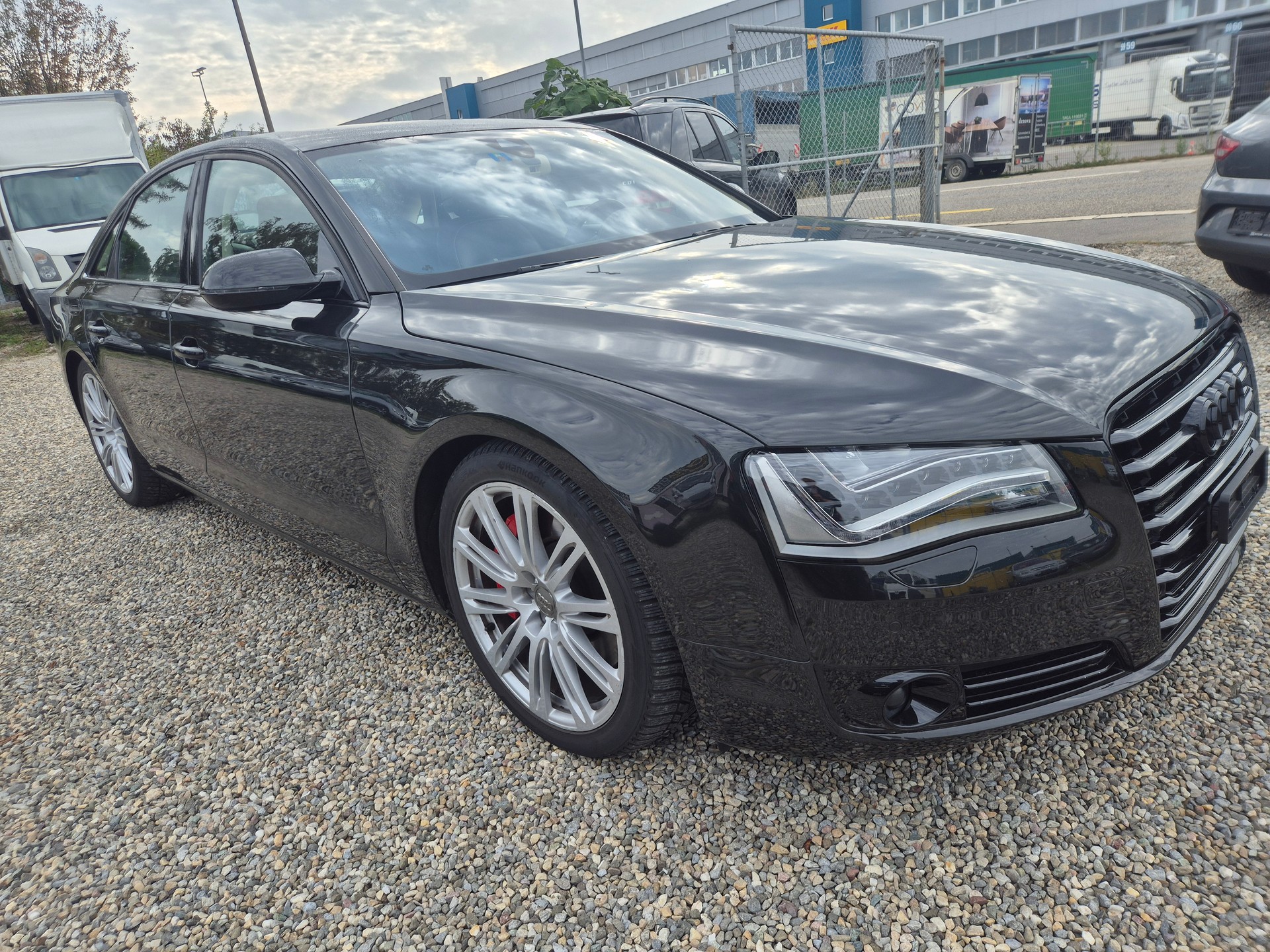 AUDI A8 4.2 TDI quattro tiptronic-image-1