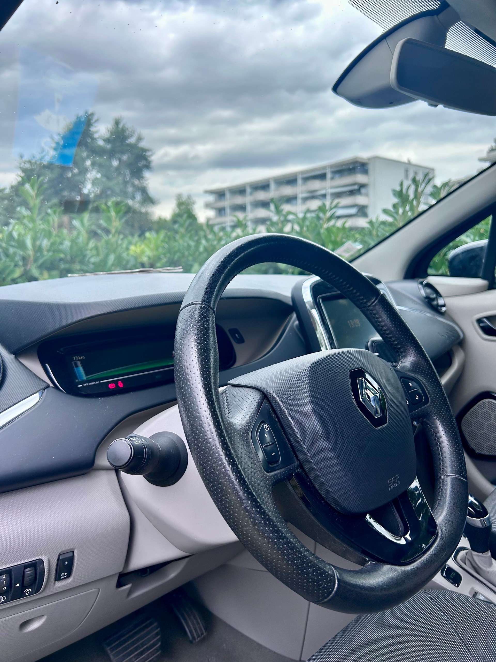 RENAULT Q210 Intens-image-1