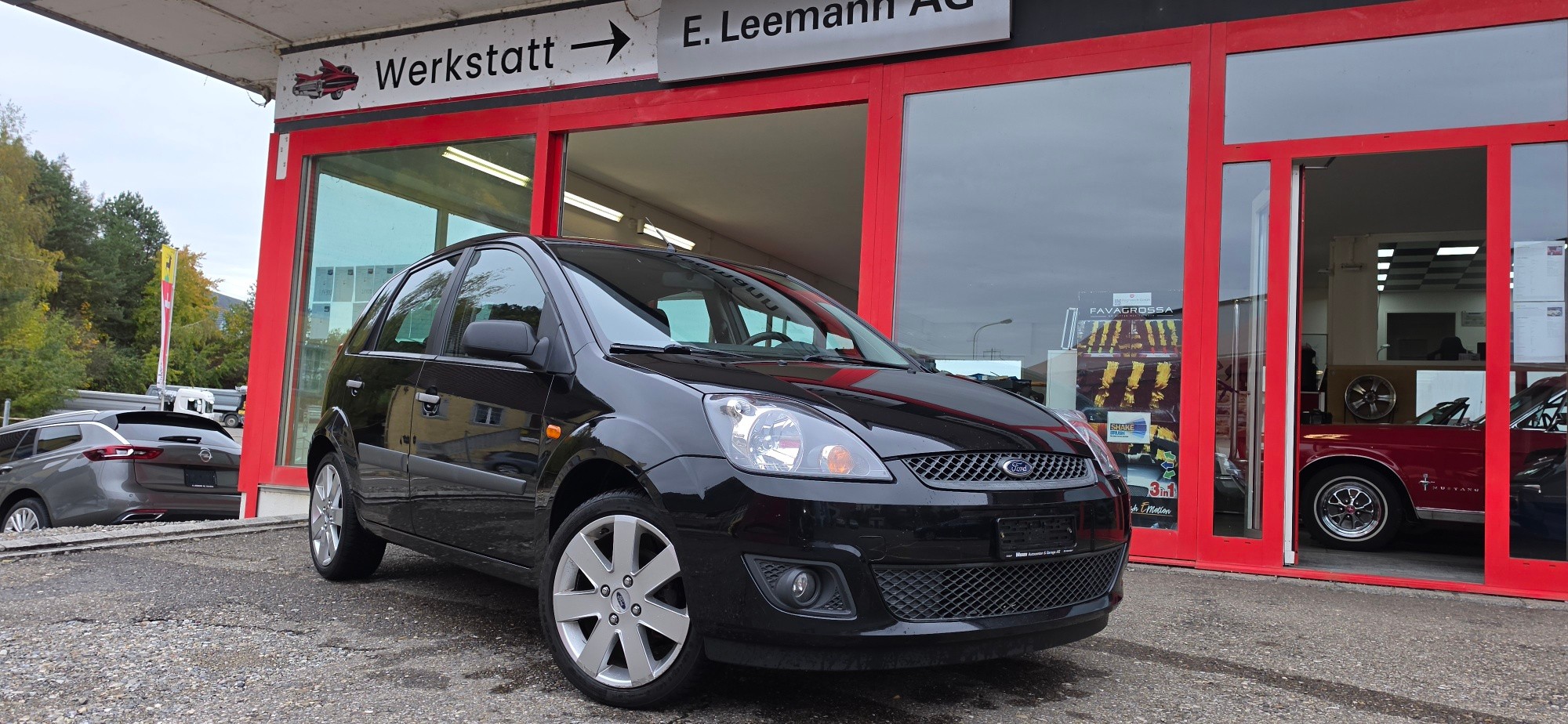 Car photo