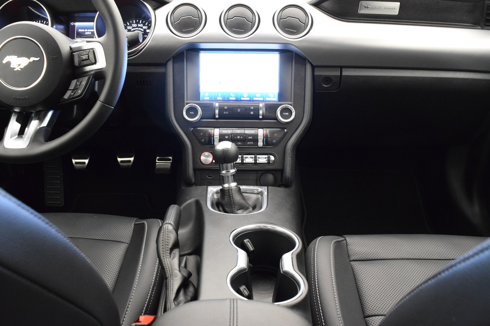 FORD Mustang GT 5.0-image-11