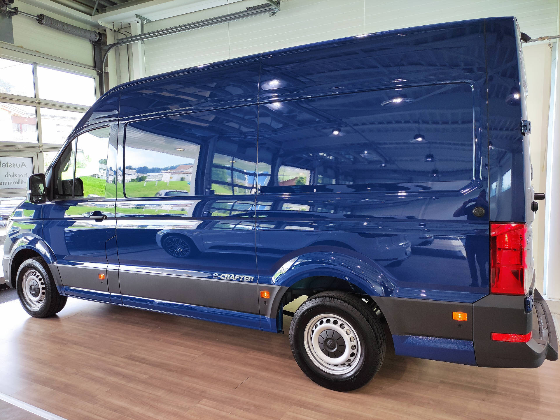 VW e-Crafter 35 Kasten-image-15