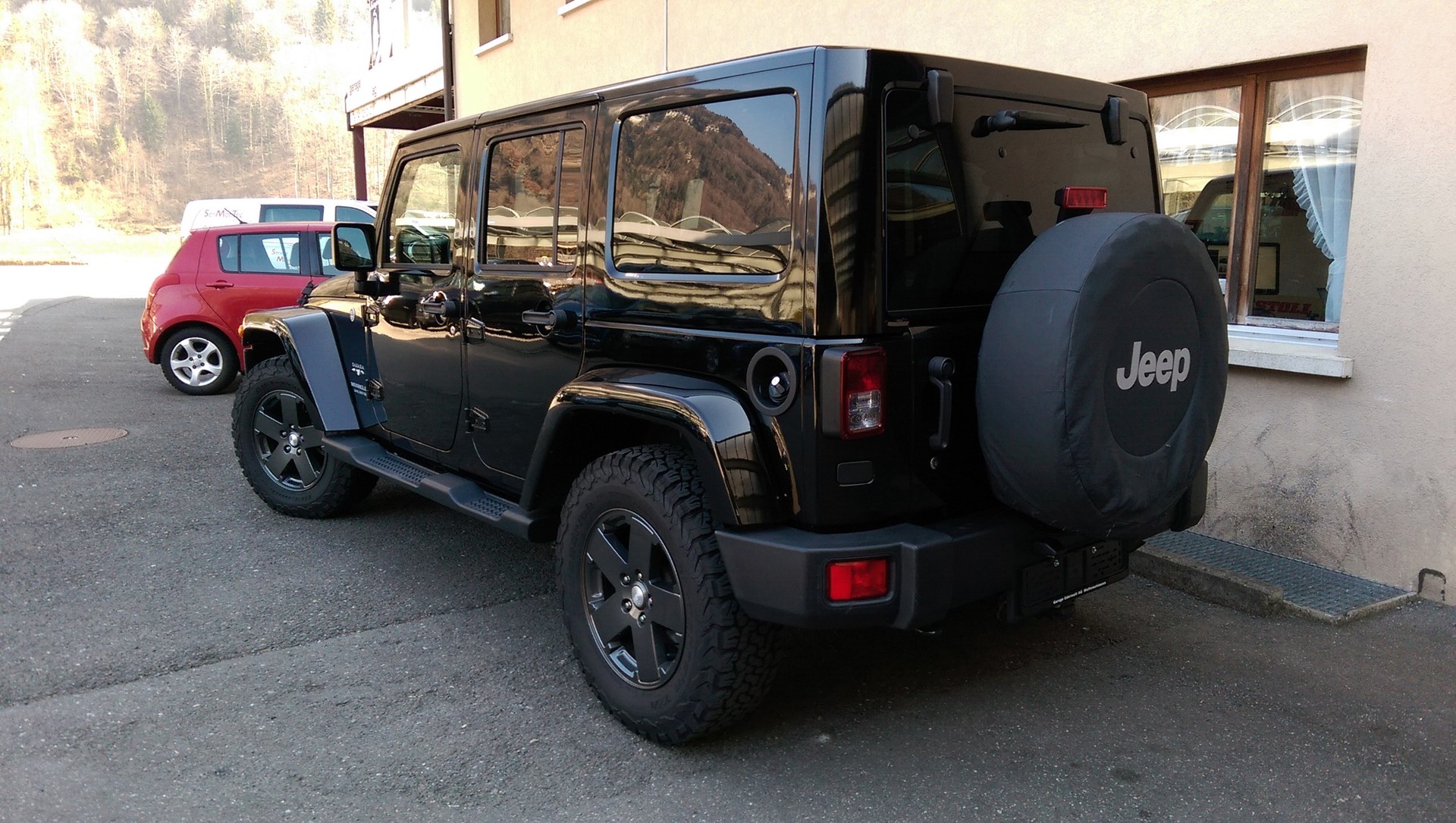JEEP Wrangler 2.8CRD Unlimited Sahara Automatic-image-12