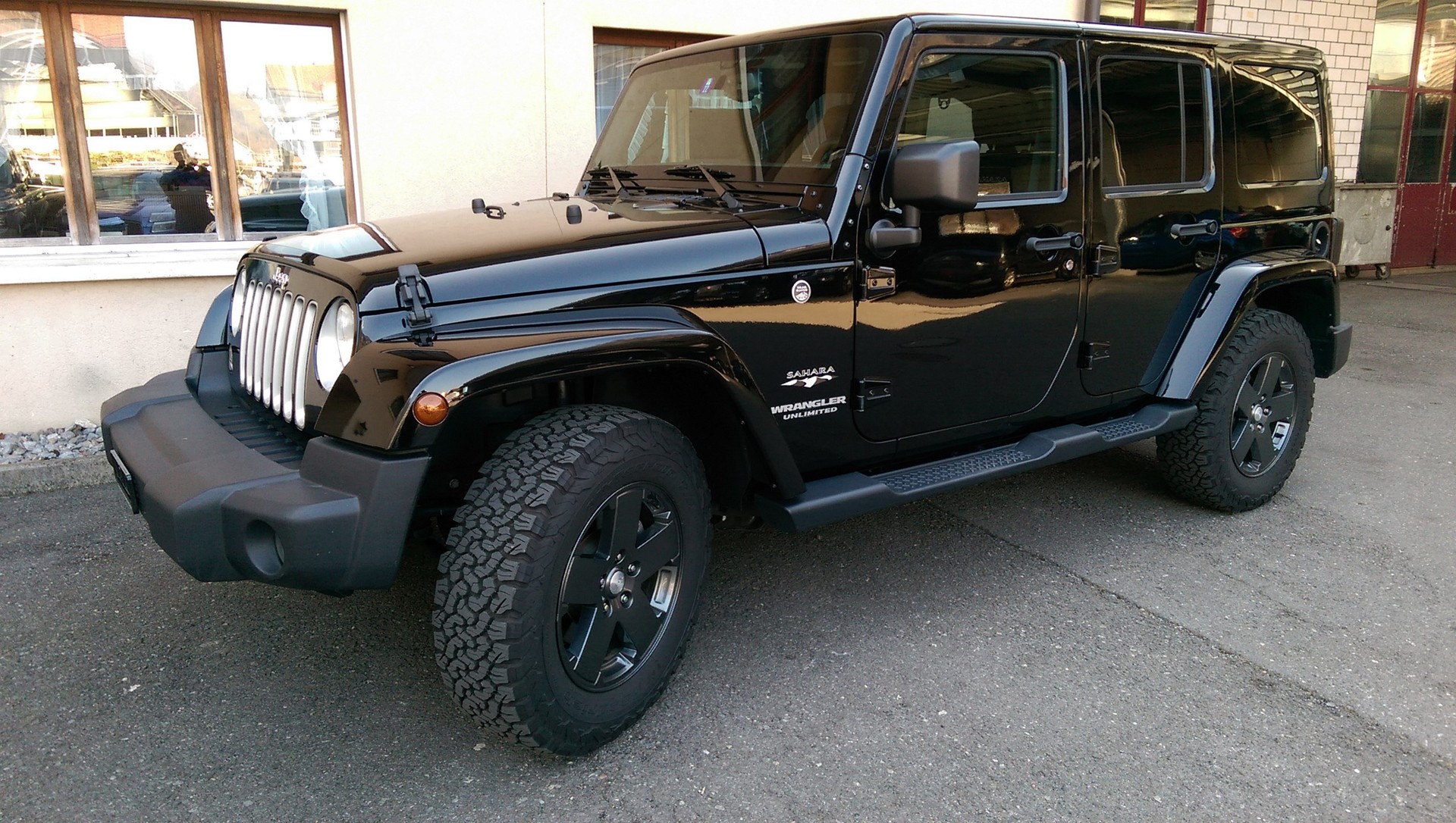 JEEP Wrangler 2.8CRD Unlimited Sahara Automatic-image-11