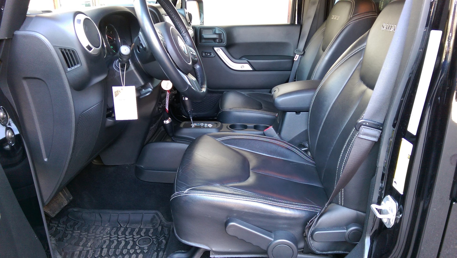 JEEP Wrangler 2.8CRD Unlimited Sahara Automatic-image-2