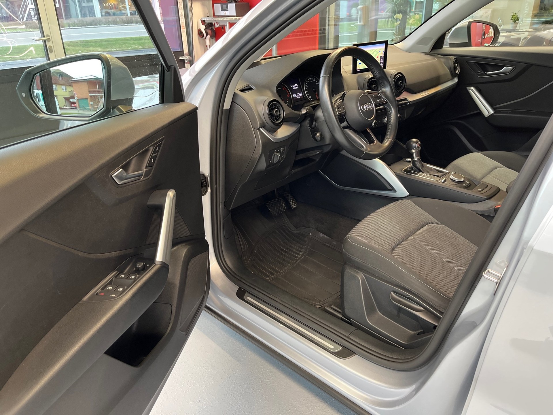 AUDI Q2 1.6 TDI sport S-tronic-image-7