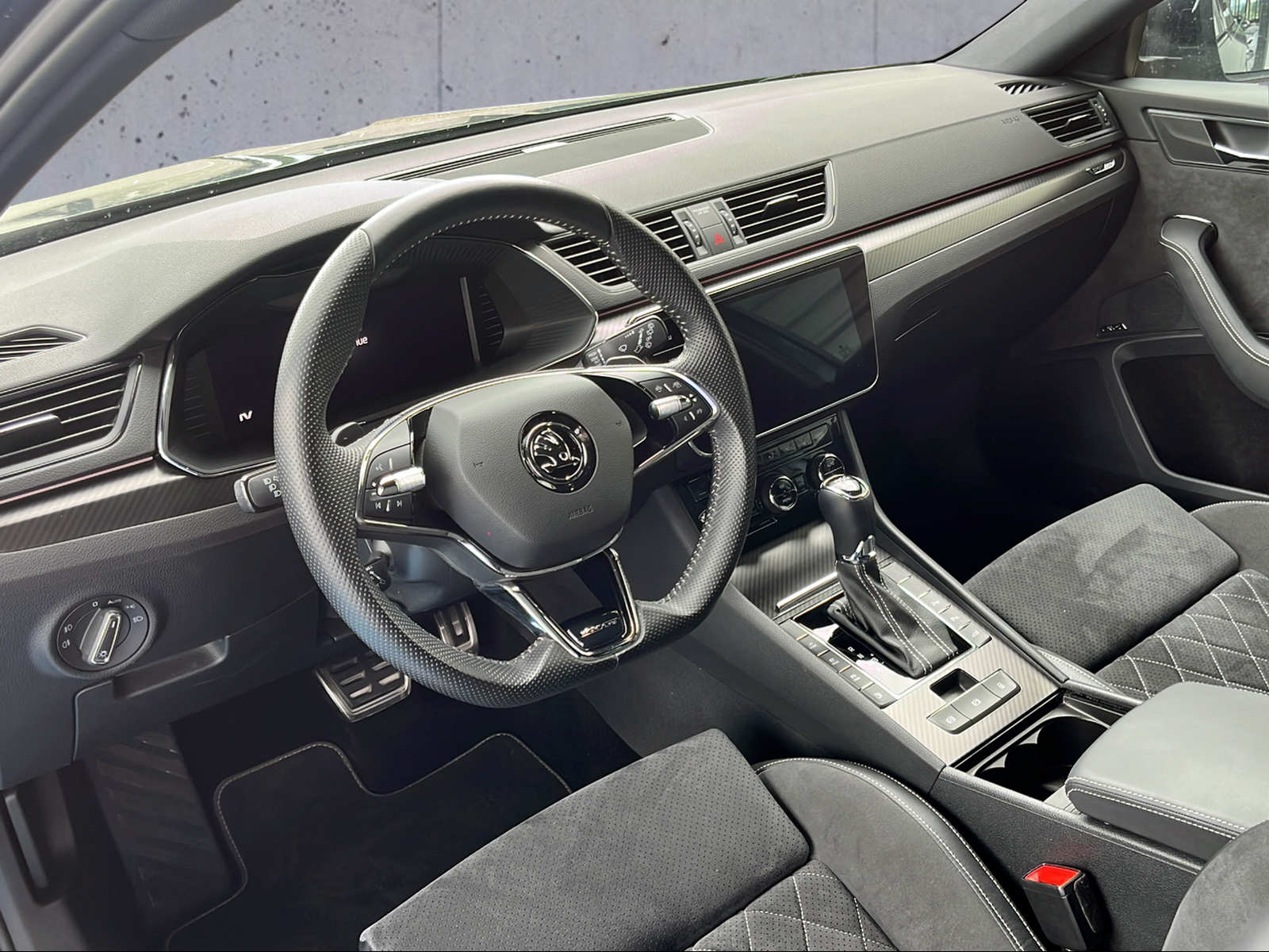 SKODA Superb 1.4 TSI Sport Line PHEV DSG-image-6