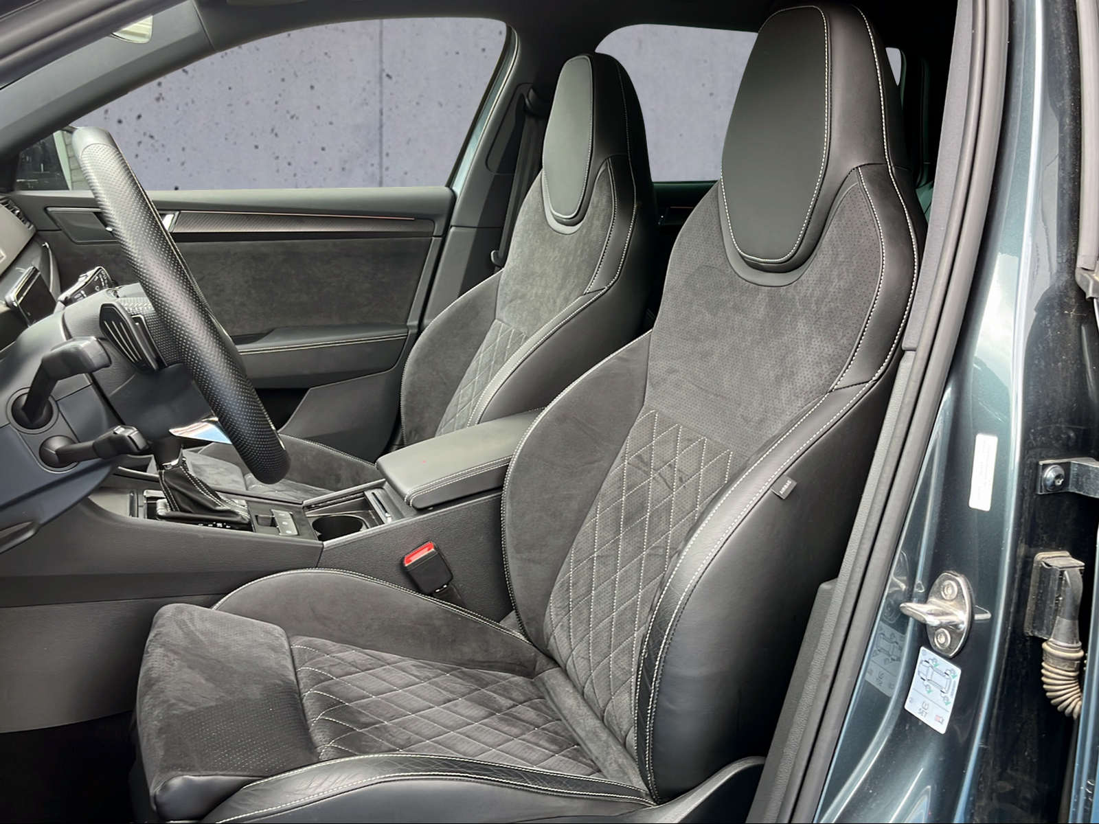 SKODA Superb 1.4 TSI Sport Line PHEV DSG-image-5