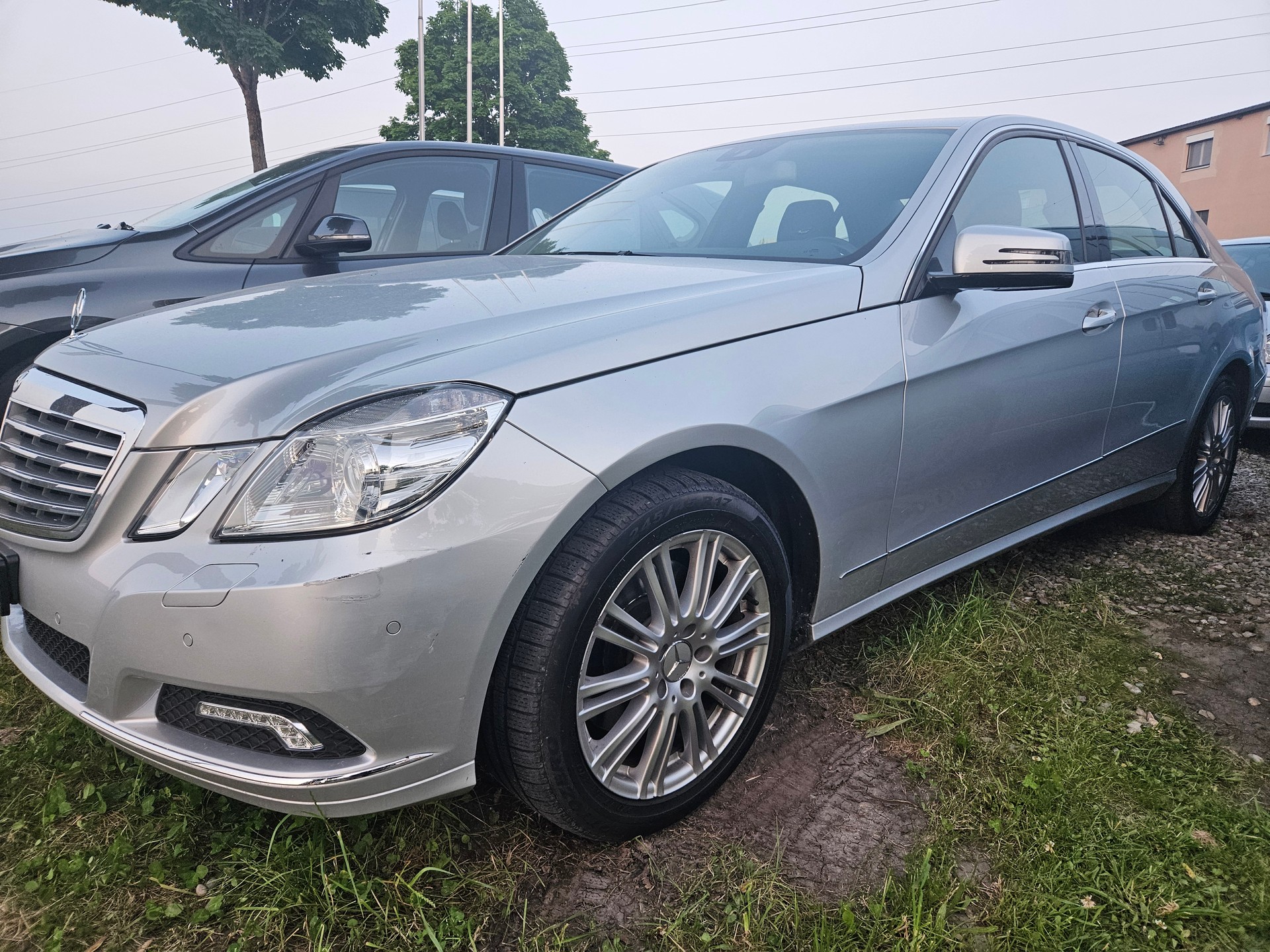 MERCEDES-BENZ E 350 Avantgarde 4Matic 7G-Tronic-image-0