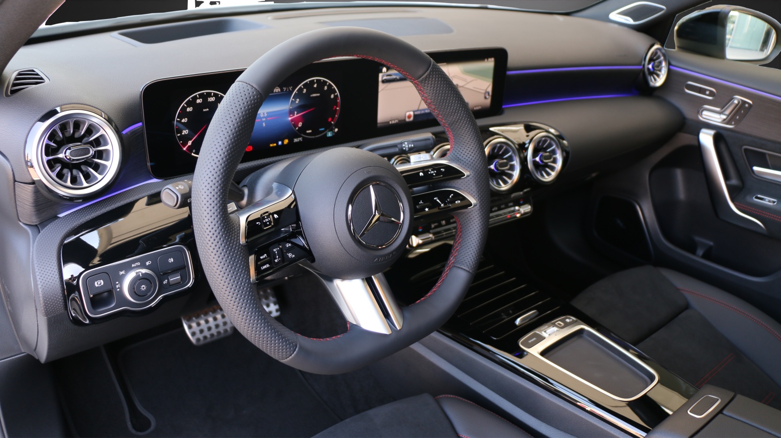 MERCEDES-BENZ A 200 7G-DCT Night Star-image-6