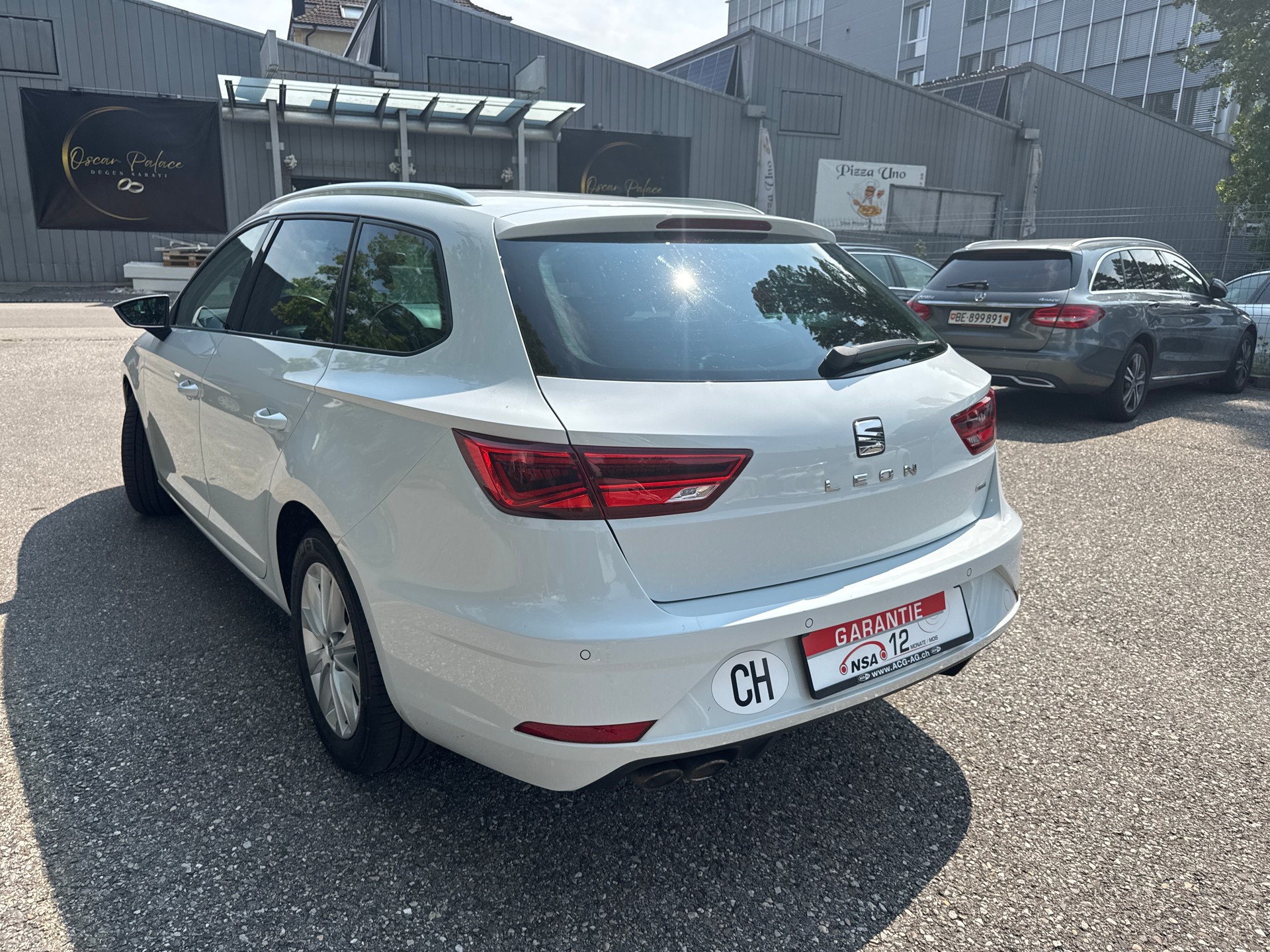 SEAT Leon ST 2.0 TDI CR Style 4Drive DSG * Gr. Navi * Xenon * Klima-auto * PDC v&h * Tempomat * Ab MFK-image-11