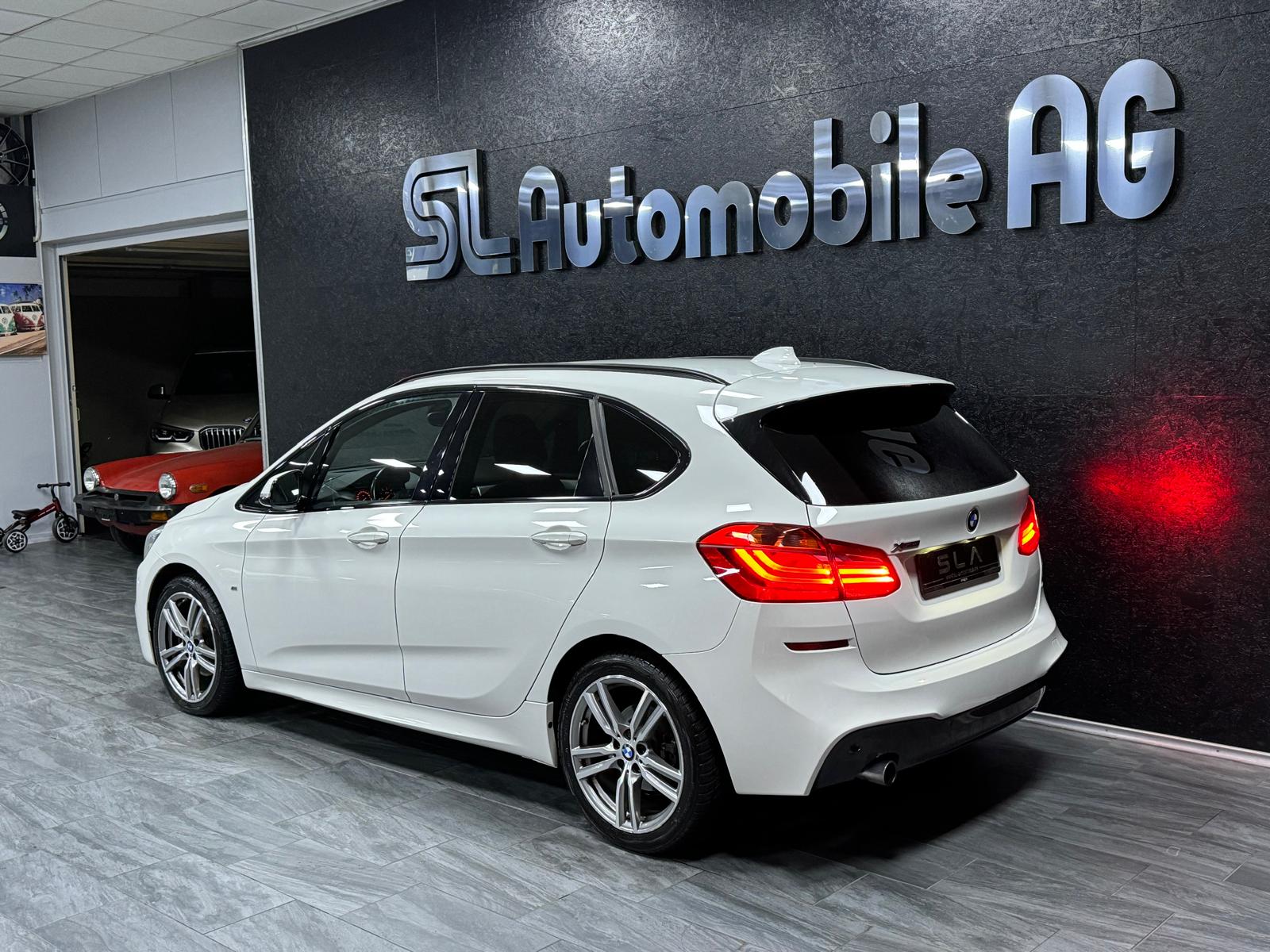 BMW 218d xDrive Active Tourer M Sport Steptronic-image-4