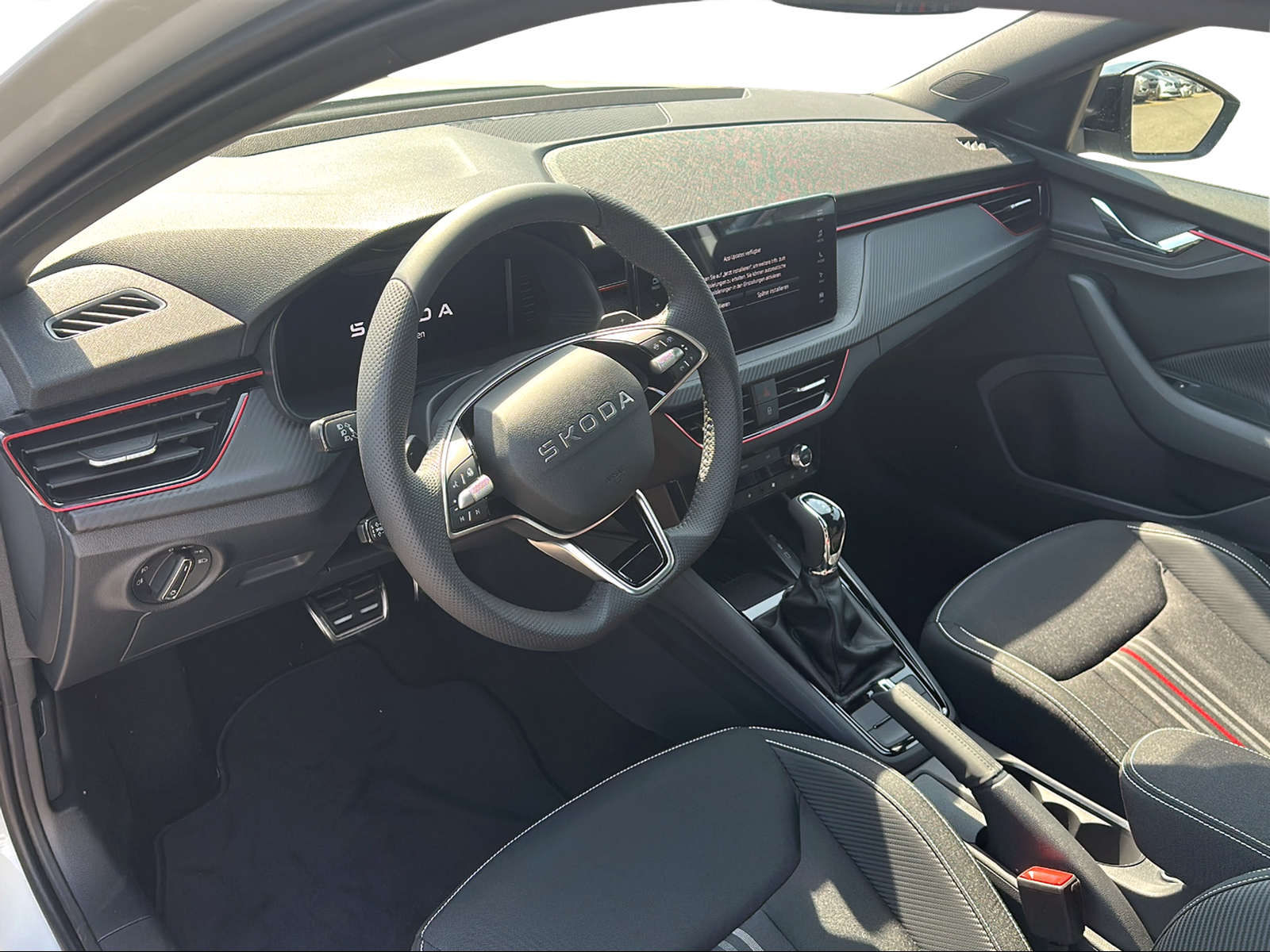 SKODA Scala 1.5 TSI Monte Carlo DSG-image-3