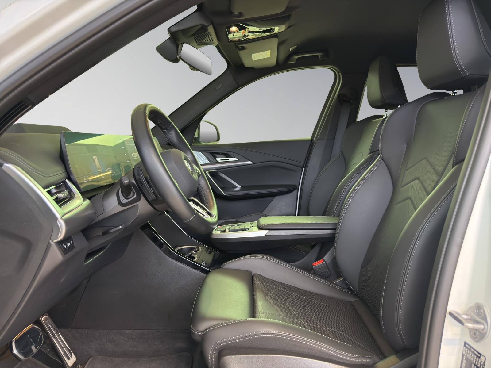 BMW X1 23i xDrive M Sport-image-10