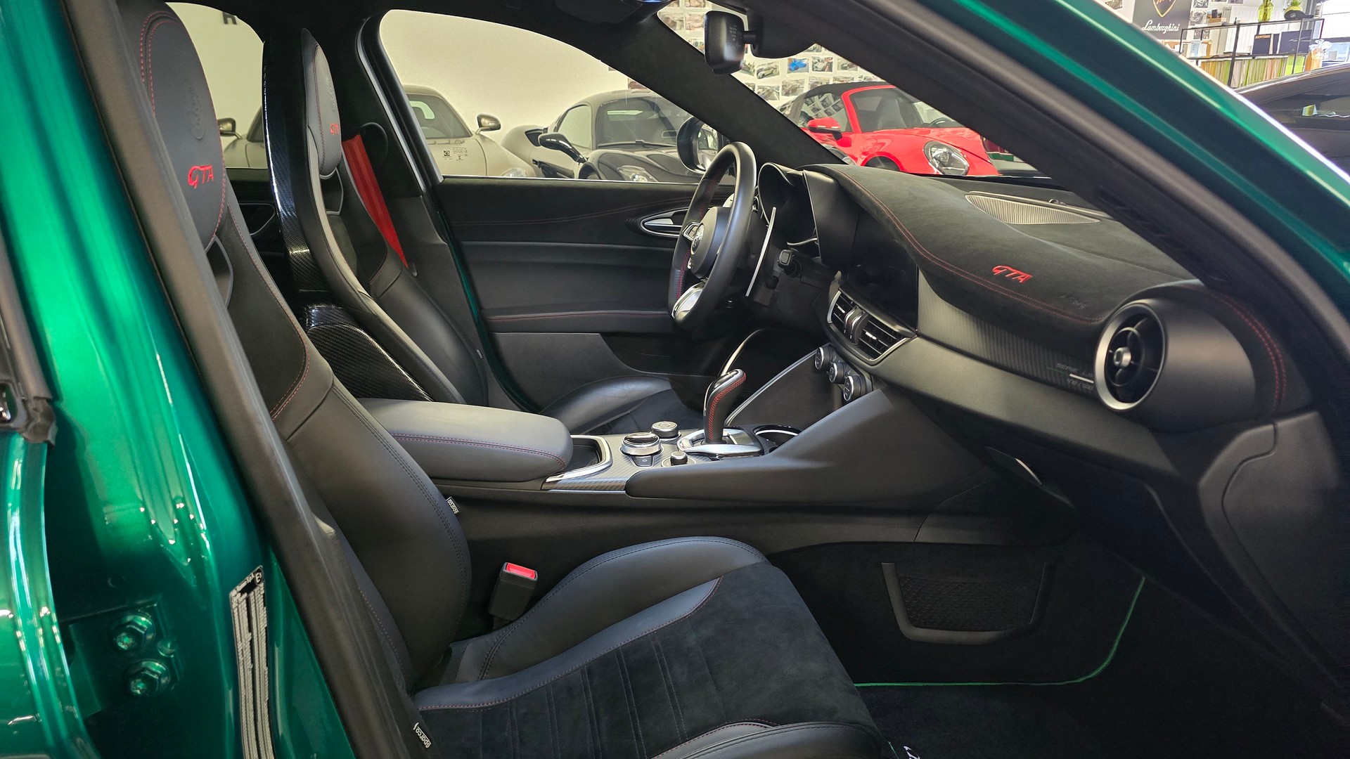 ALFA ROMEO Giulia 2.9 V6 GTA Automatic-image-23