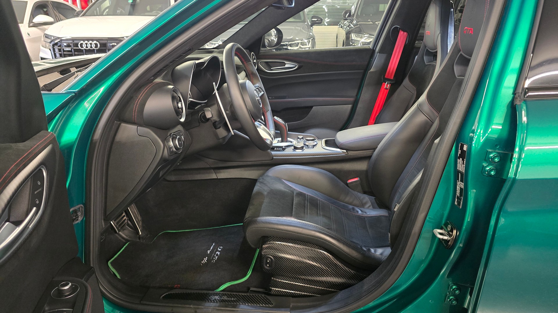 ALFA ROMEO Giulia 2.9 V6 GTA Automatic-image-19