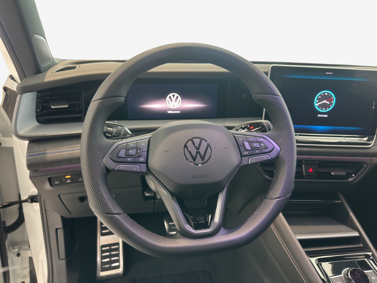 VW Tayron 1.5 TSI evo2 eHybrid R-Line DSG-image-9