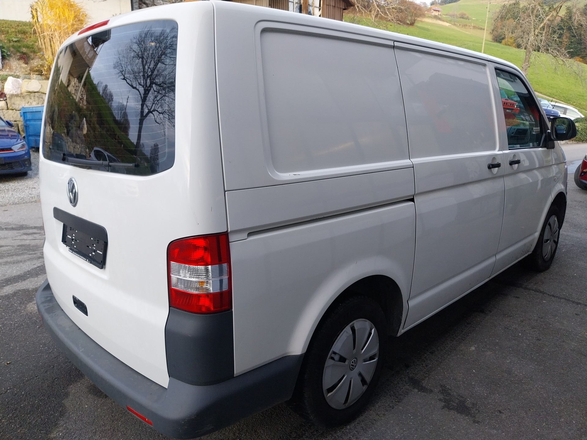 VW T5 2.0 TDI-image-2