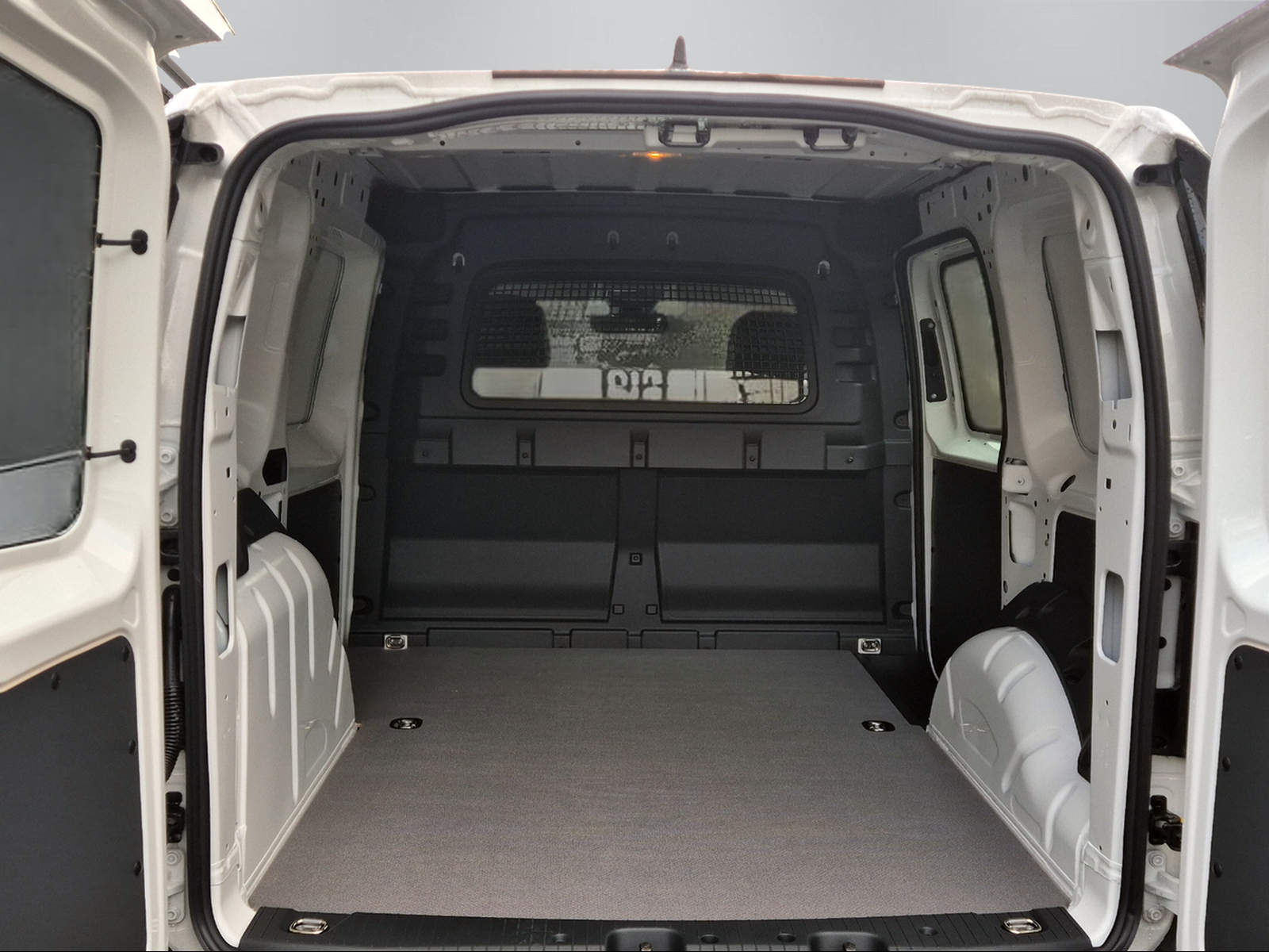 VW Caddy Cargo 2.0TDI 4Motion-image-12