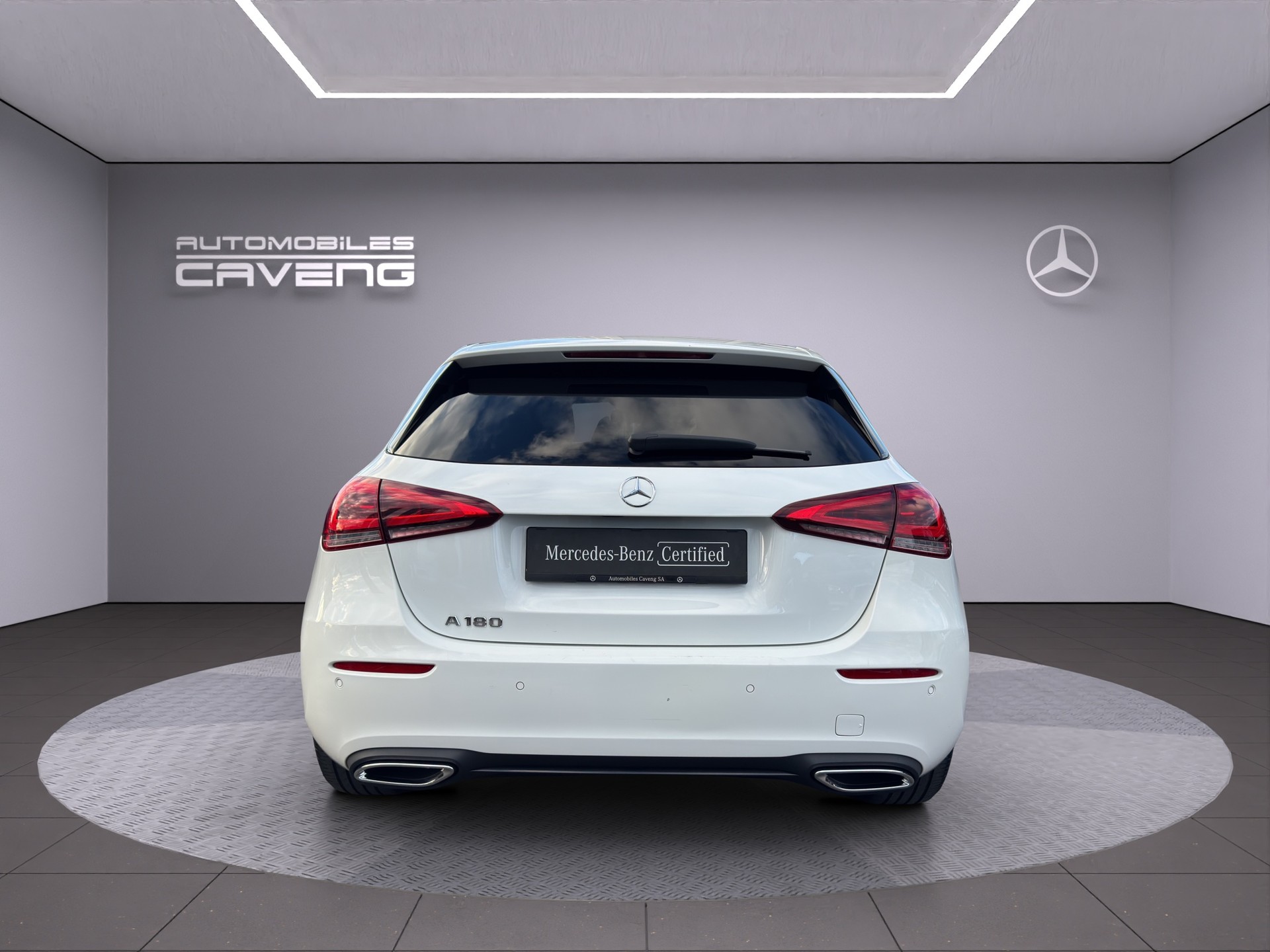 MERCEDES-BENZ A 180 Night Star 7G-DCT-showroom-element-2