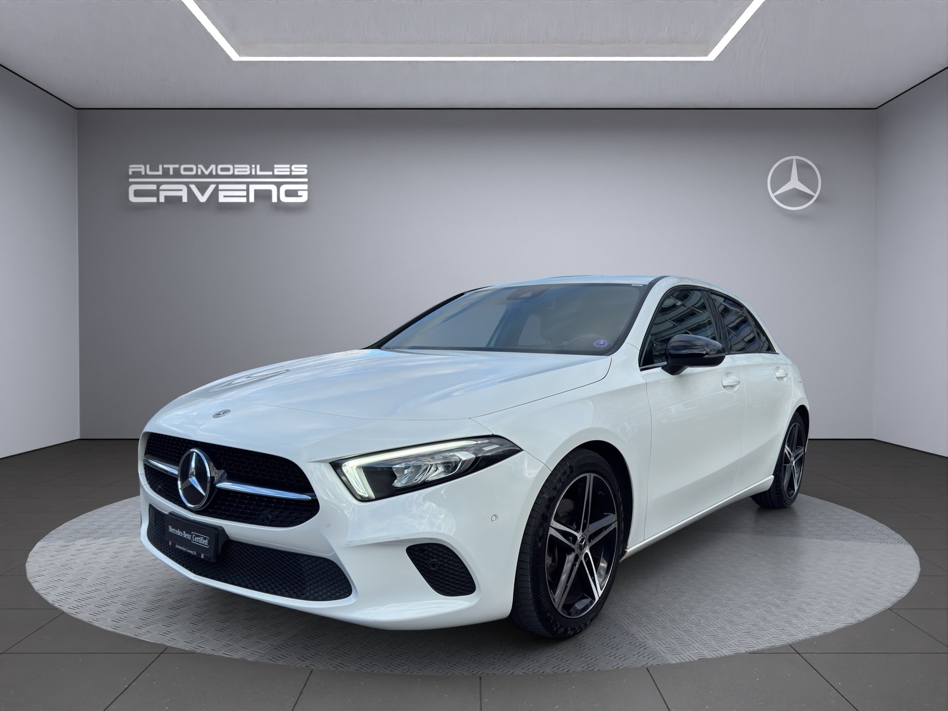 MERCEDES-BENZ A 180 Night Star 7G-DCT