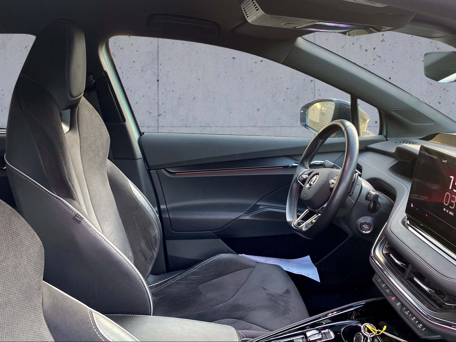 SKODA Enyaq iV 80x SportLine-image-8