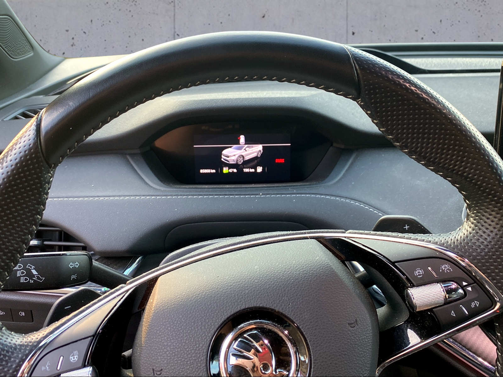 SKODA Enyaq iV 80x SportLine-image-3