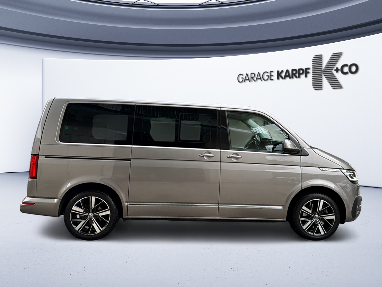 VW T6.1 2.0 Bi-TDI 4Motion DSG-image-4