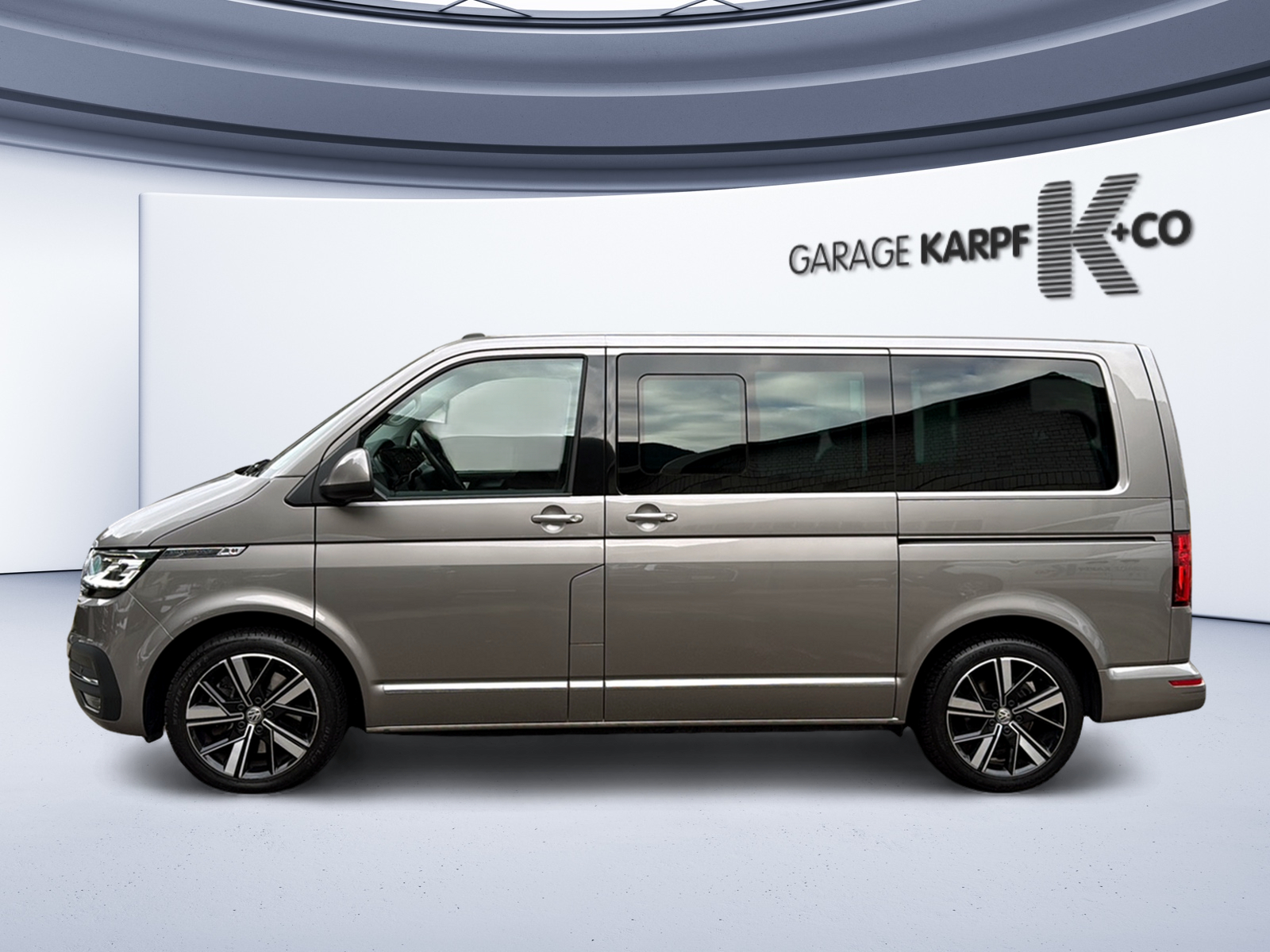 VW T6.1 2.0 Bi-TDI 4Motion DSG-image-1