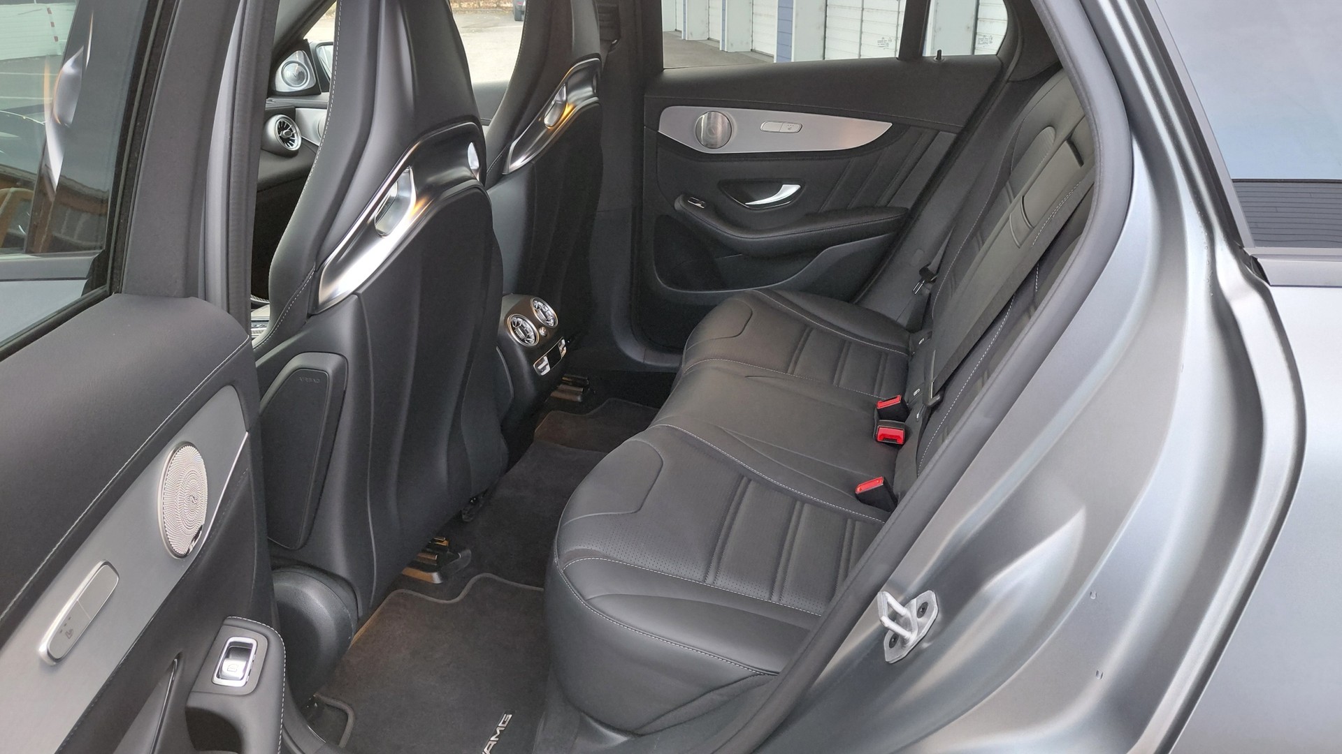 MERCEDES-BENZ GLC 63 S AMG 4Matic 9G-Tronic-image-12