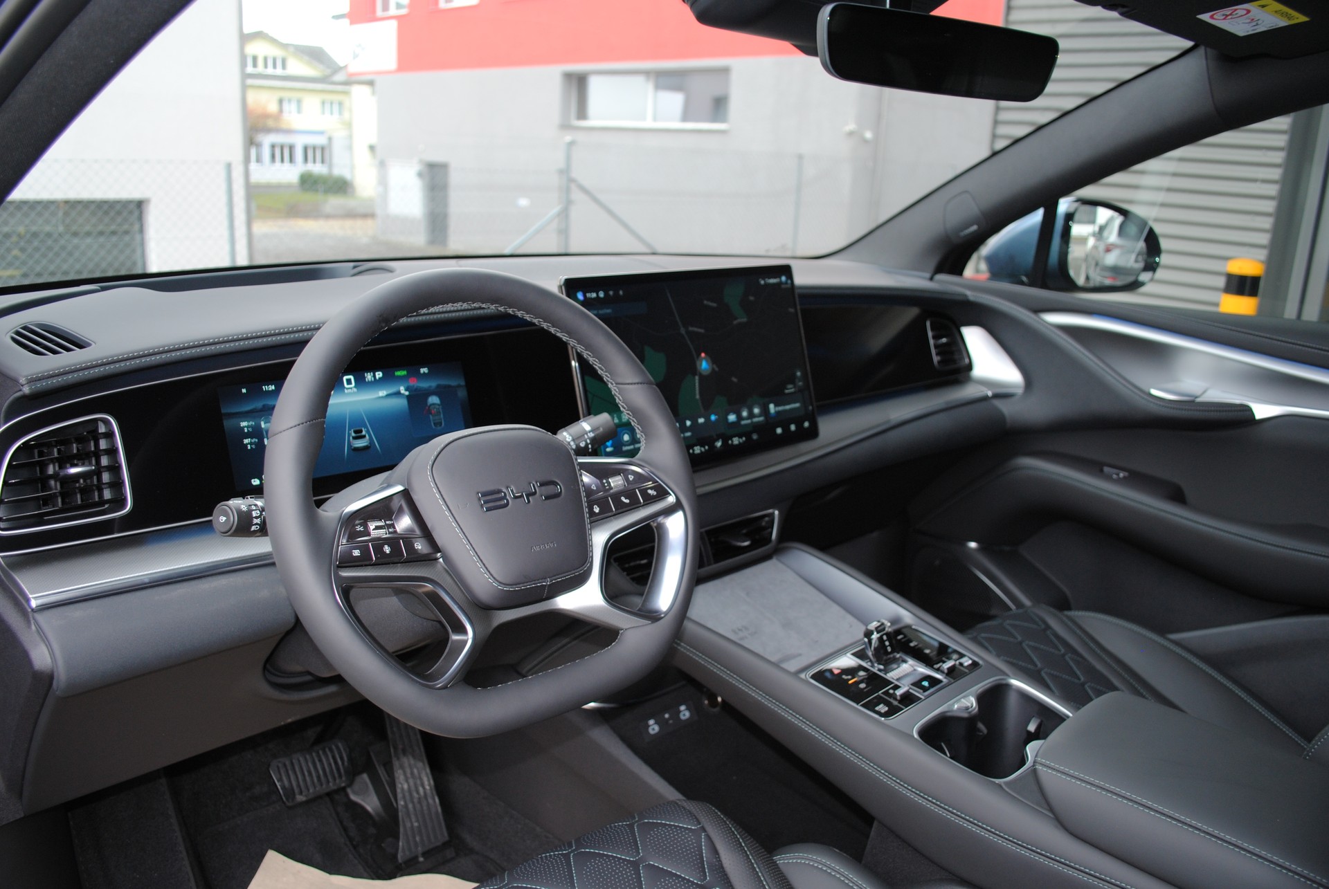 BYD Sealion 7 91,3 kWh Excellence AWD-image-11