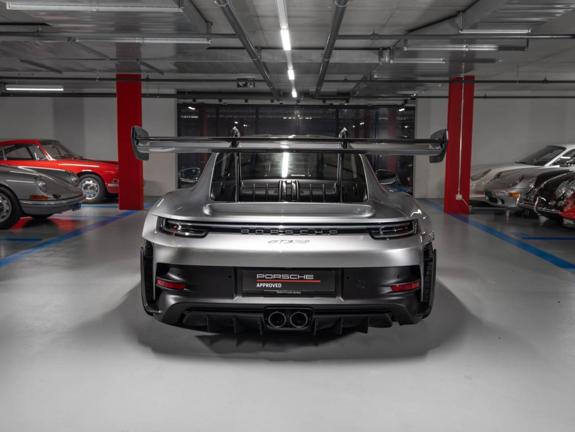 PORSCHE 911 GT3 RS (MY23)-image-6