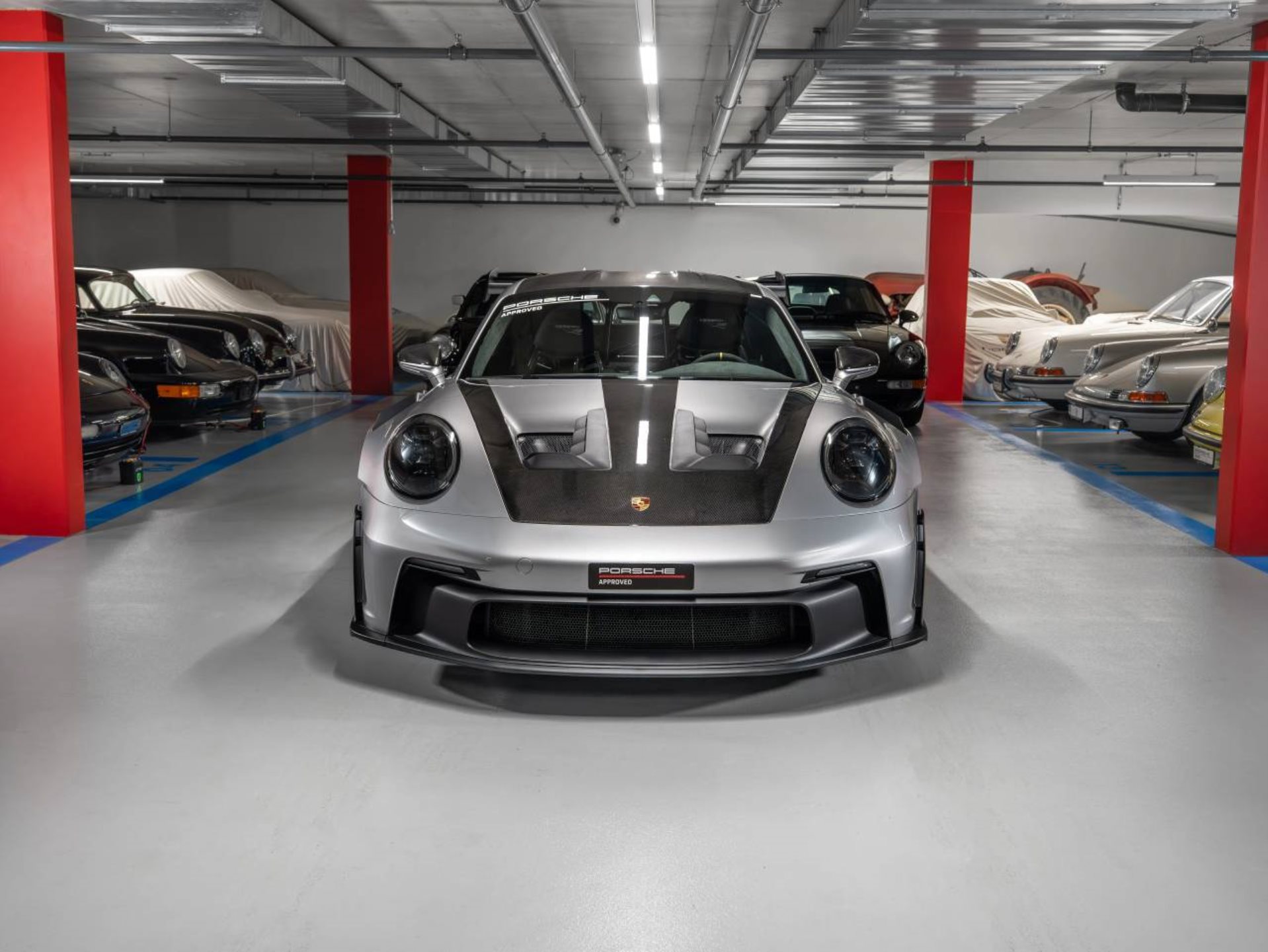 PORSCHE 911 GT3 RS (MY23)-image-1