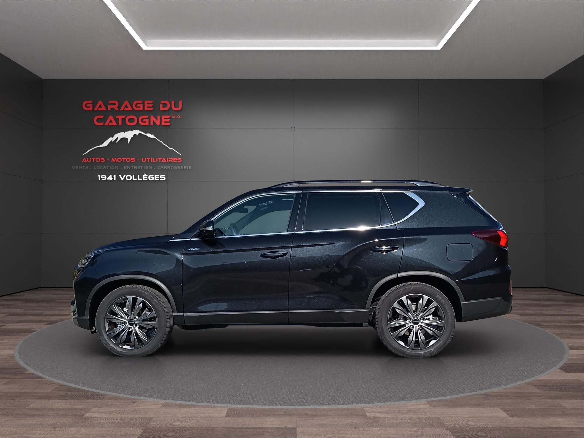 KGM-SsangYong Rexton 2.2 CRDi Blackline 4WD AT-showroom-element-3