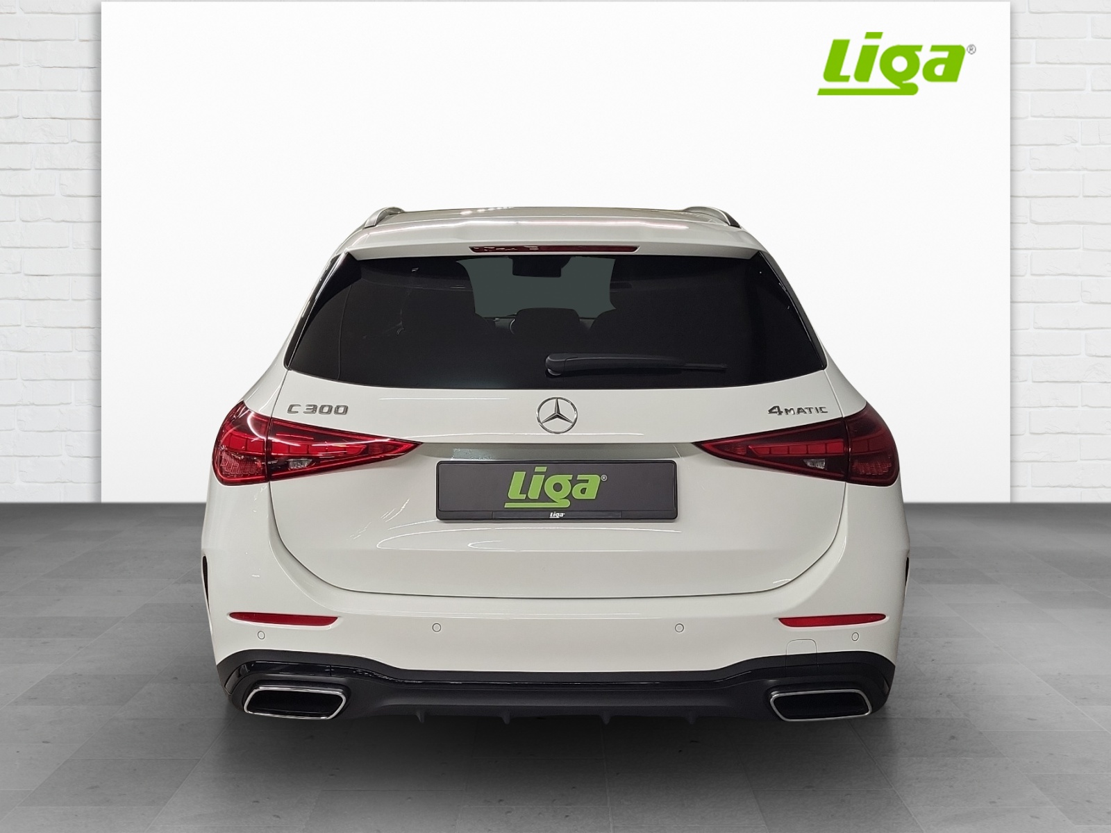 MERCEDES-BENZ C 300 AMG Line 4Matic T-Modell-image-4