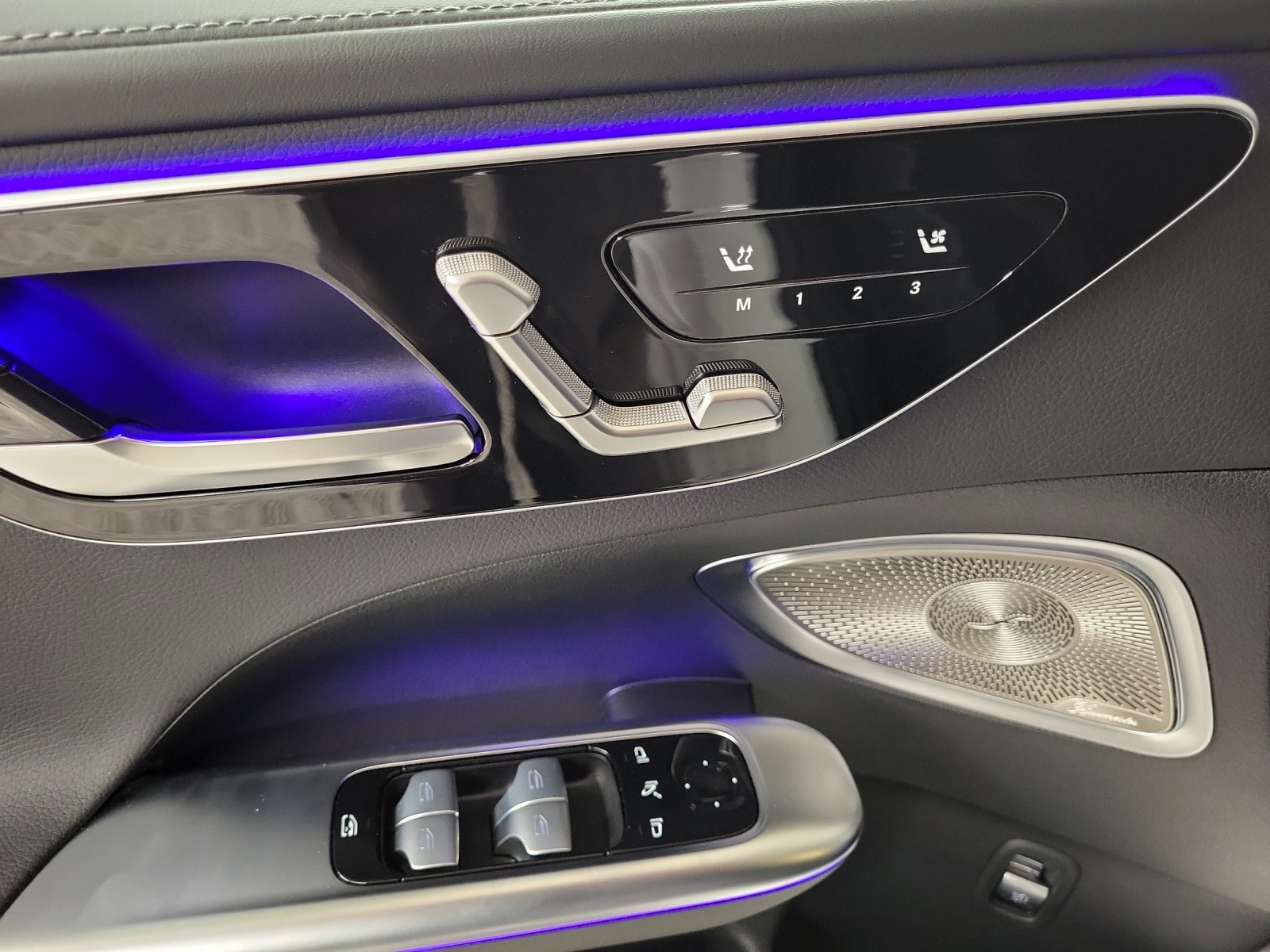MERCEDES-BENZ C 300 AMG Line 4Matic T-Modell-image-14