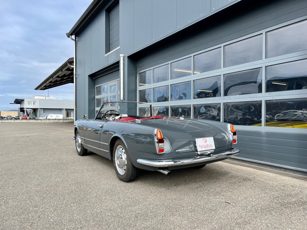 ALFA ROMEO 2000 Touring Spider-image-2