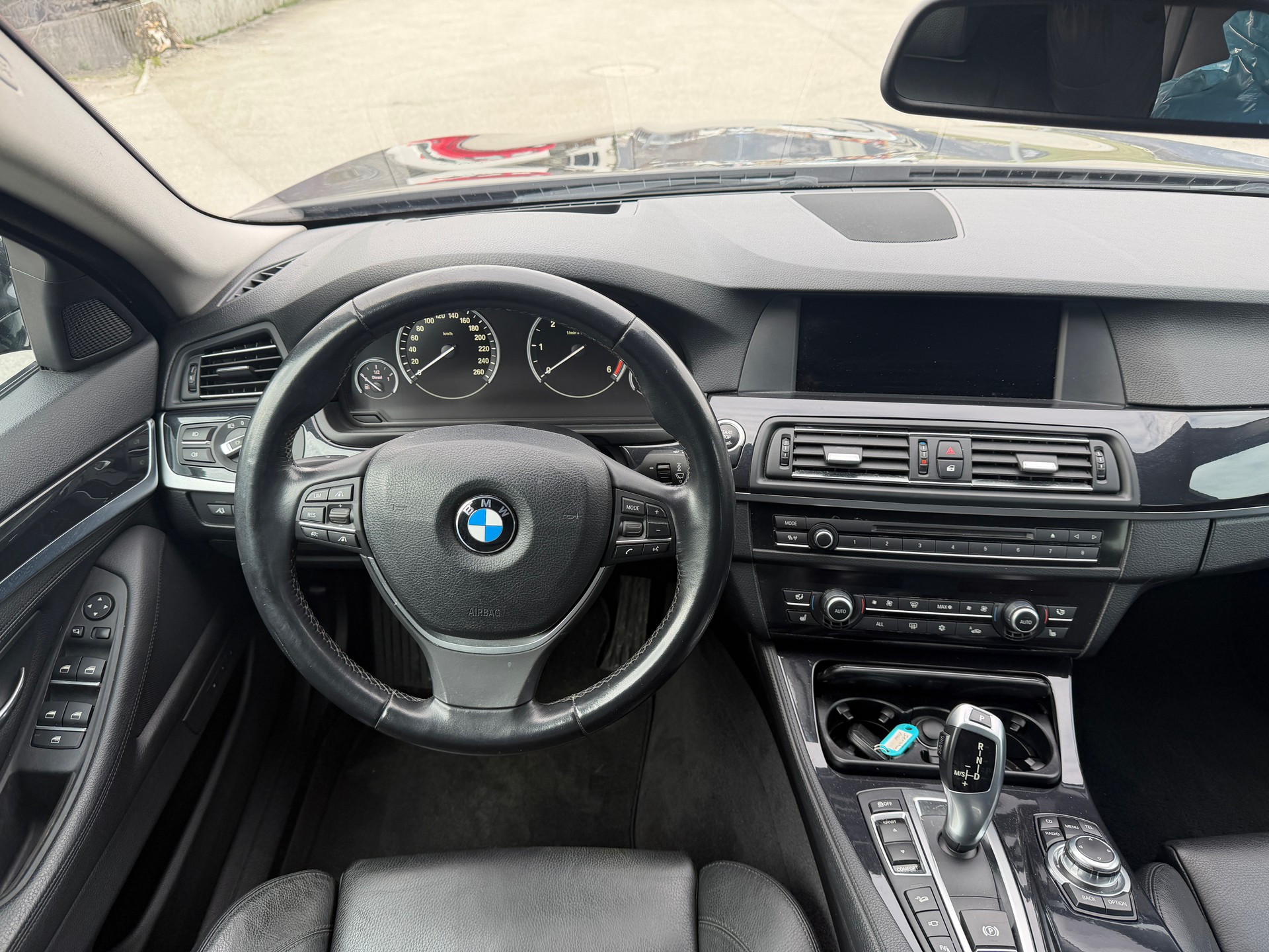 BMW 535d xDrive Touring Steptronic-image-8