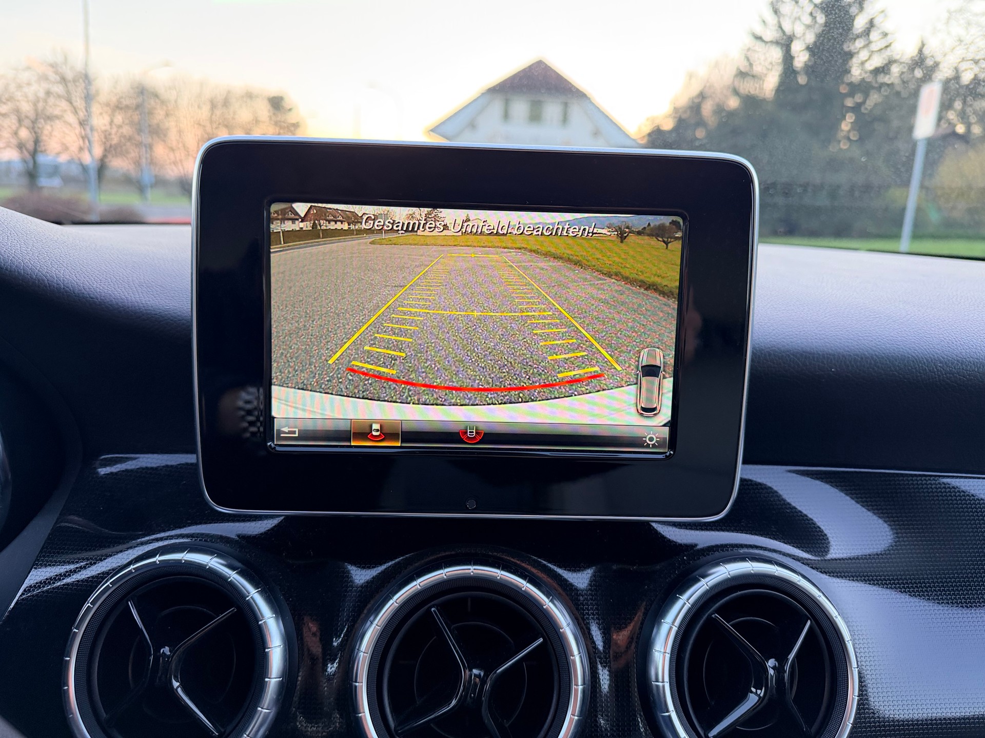 MERCEDES-BENZ CLA Shooting Brake 200 Night Star 7G-DCT-image-18