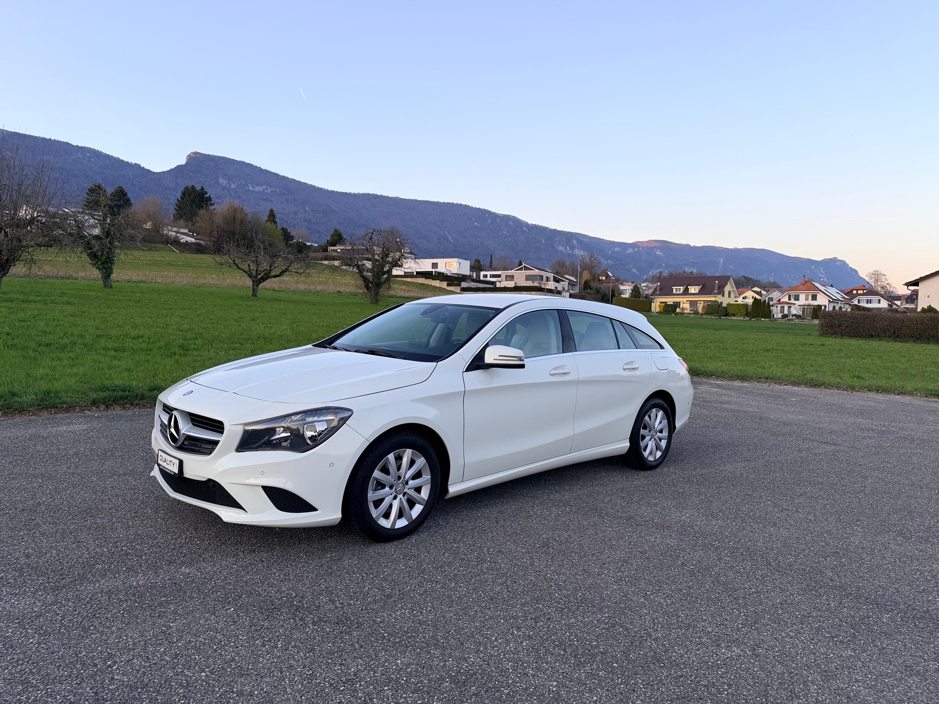 MERCEDES-BENZ CLA Shooting Brake 200 Night Star 7G-DCT-image-5