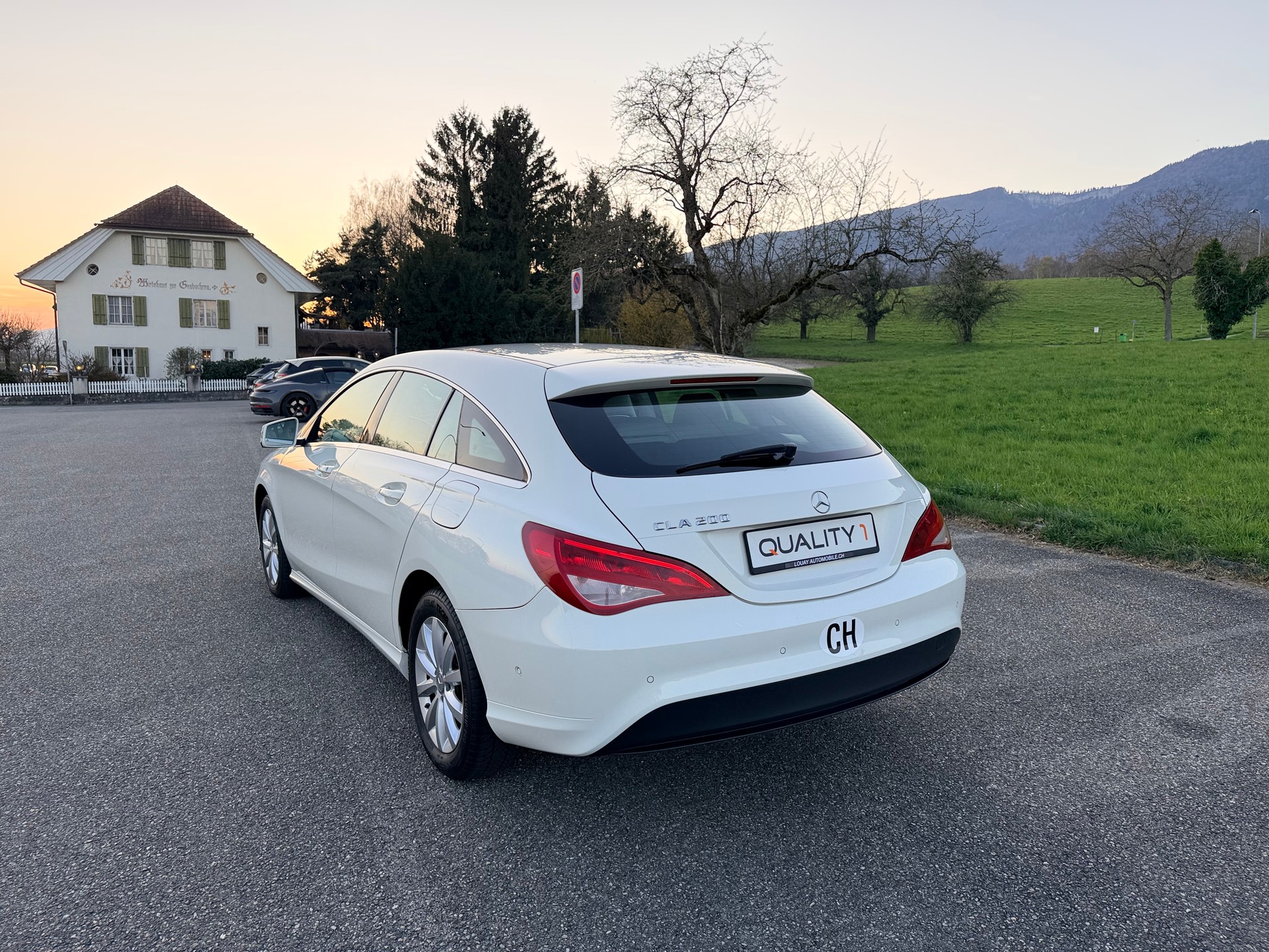 MERCEDES-BENZ CLA Shooting Brake 200 Night Star 7G-DCT-image-10