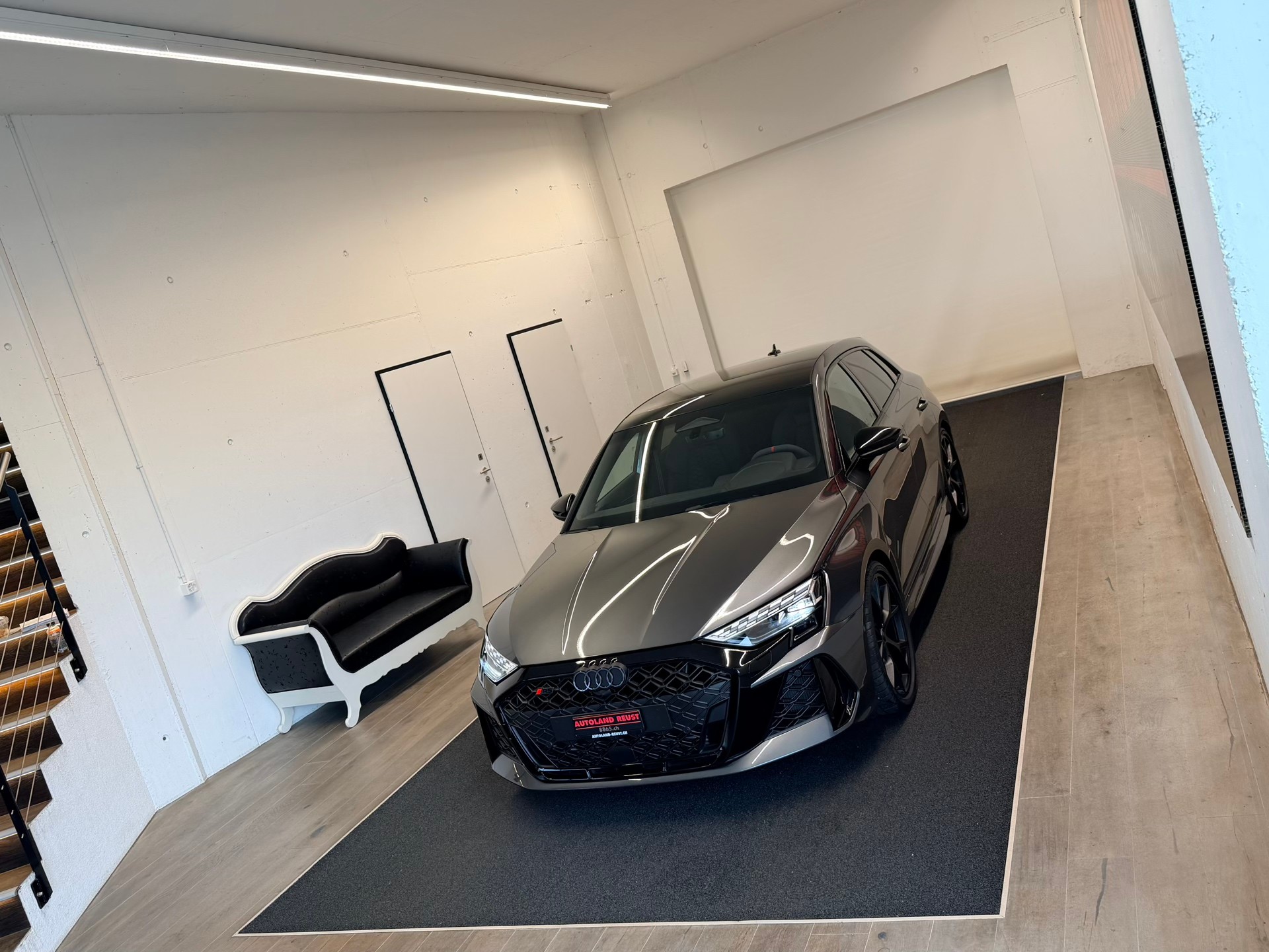 AUDI RS3 Sportback 2.5 TSI quattro S-tronic-image-3